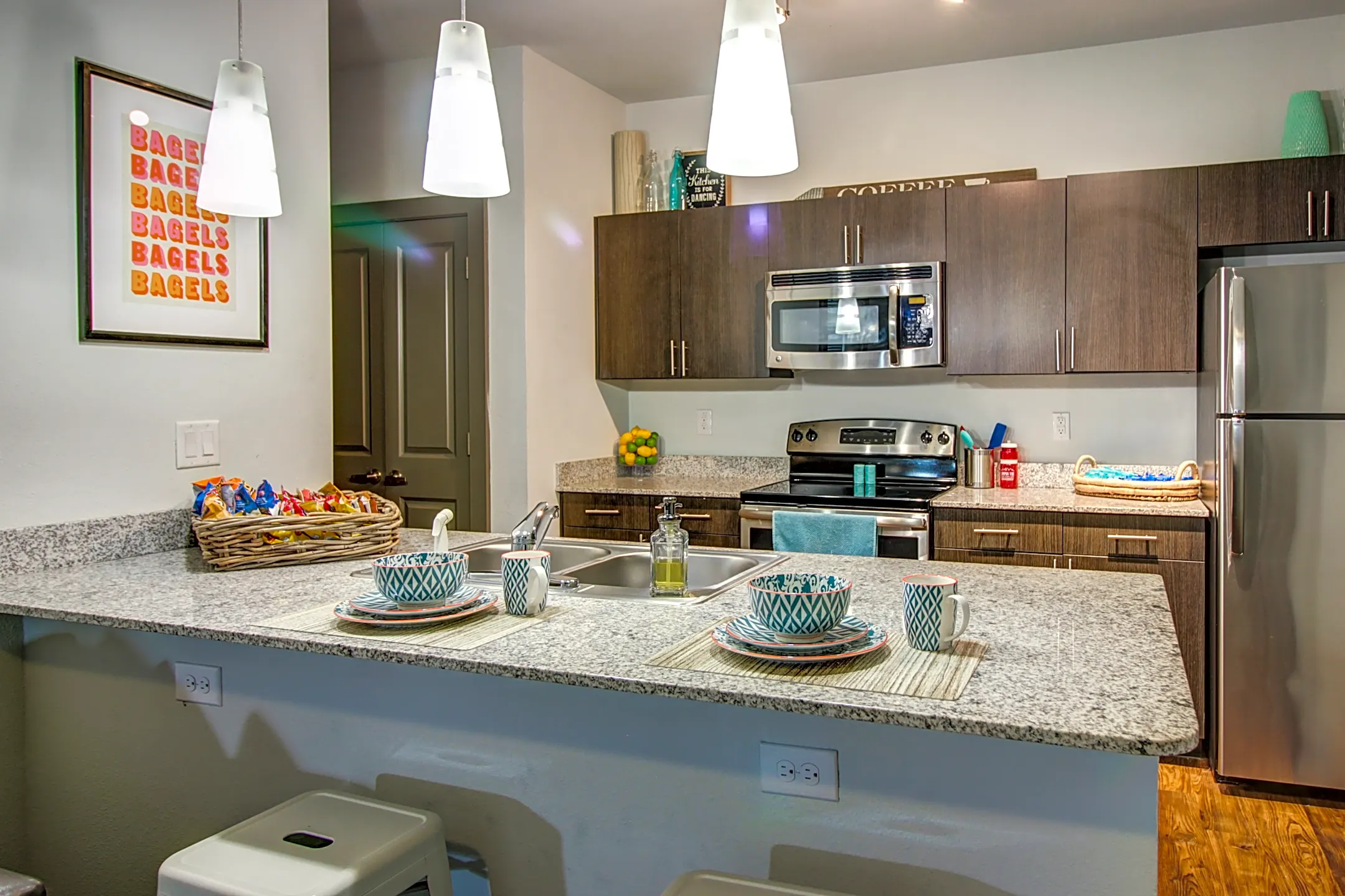 Campus Vue Student Apartments 4459 N Macgregor Way Houston, TX