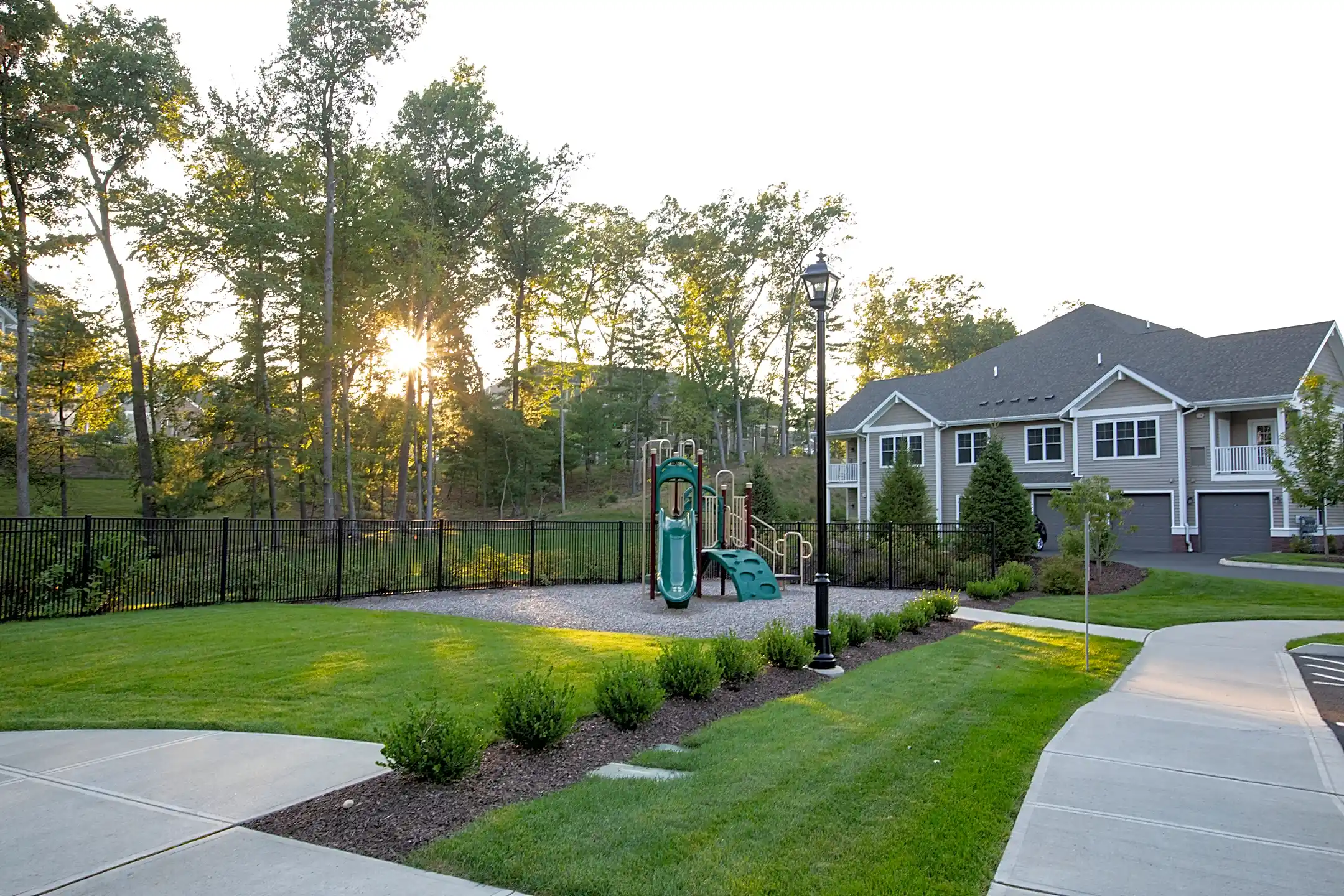 Highcroft Apartments Simsbury, CT 06070