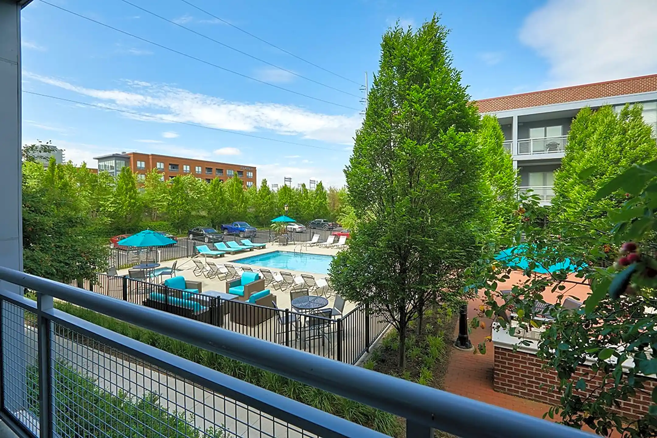 Flats On Vine Apartments Columbus, OH 43215