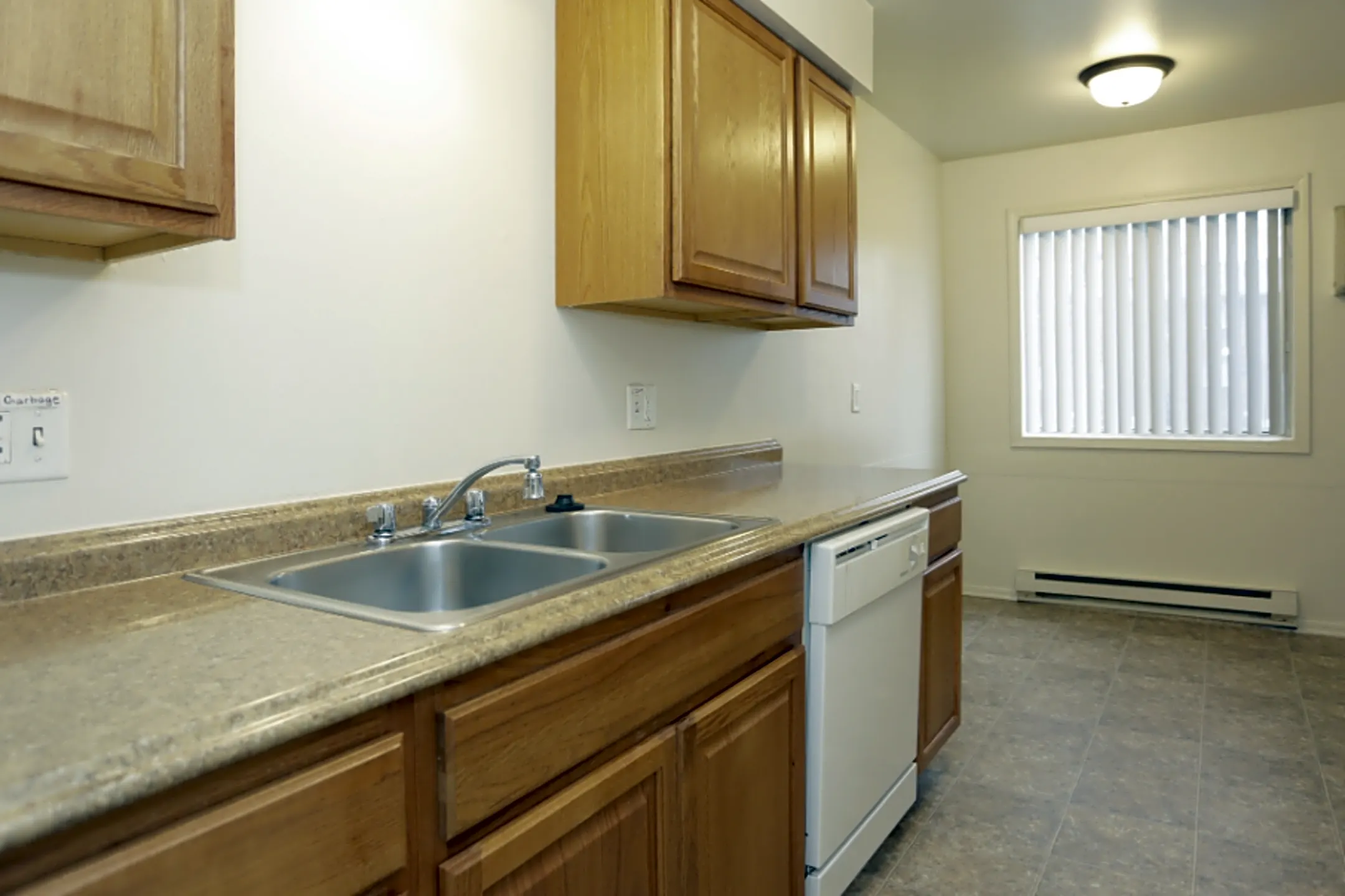 Park Place CMU Apartments Mount Pleasant, MI 48858