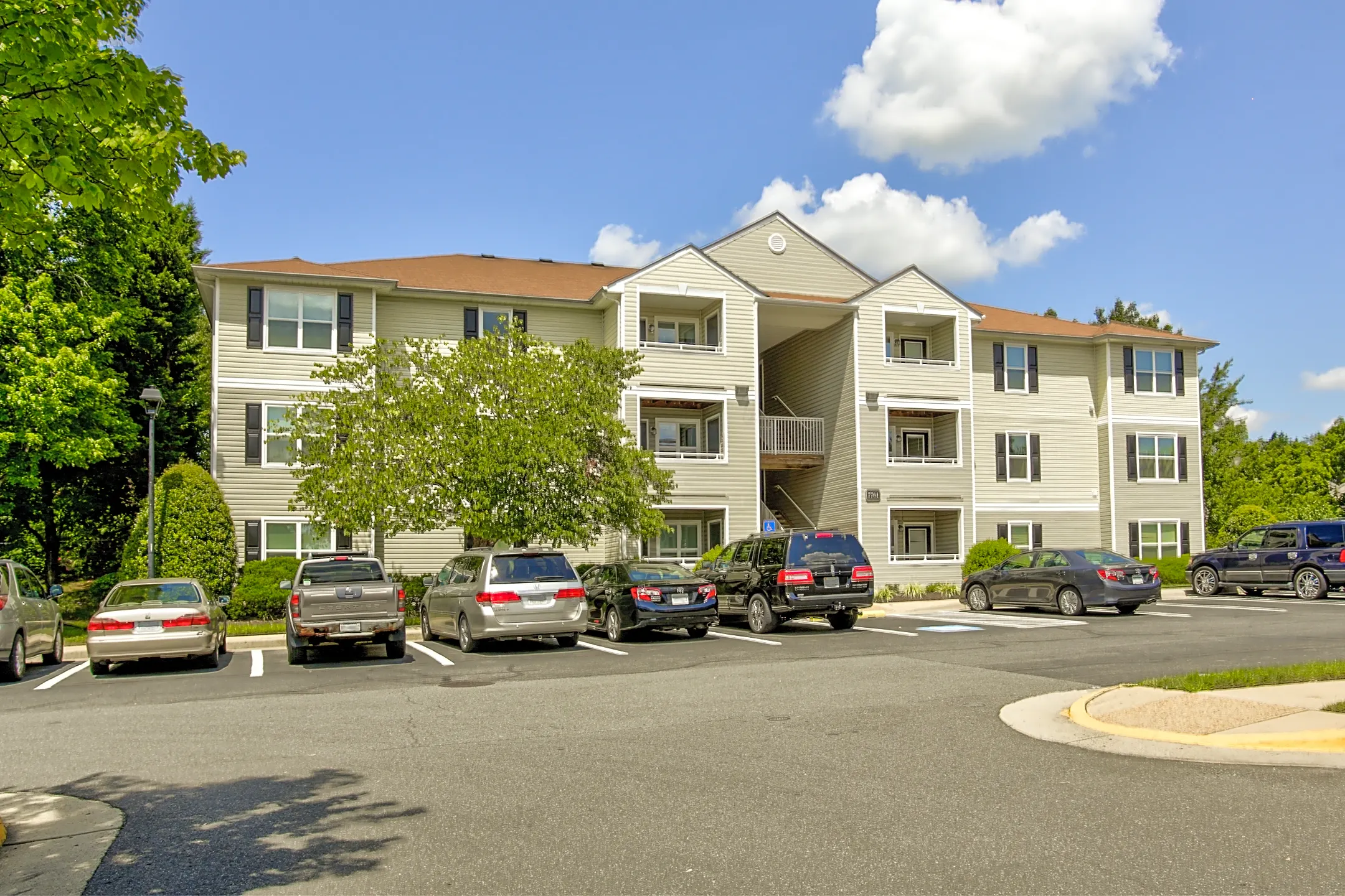 Woodburn Apartments - Manassas, VA 20109