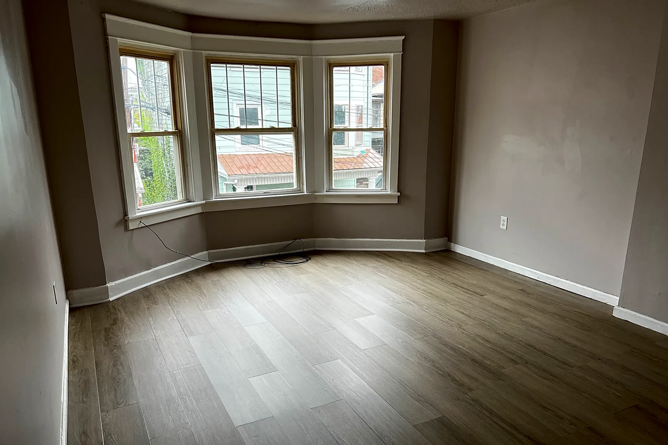 412 N Rock St Apartments Shamokin, PA 17872