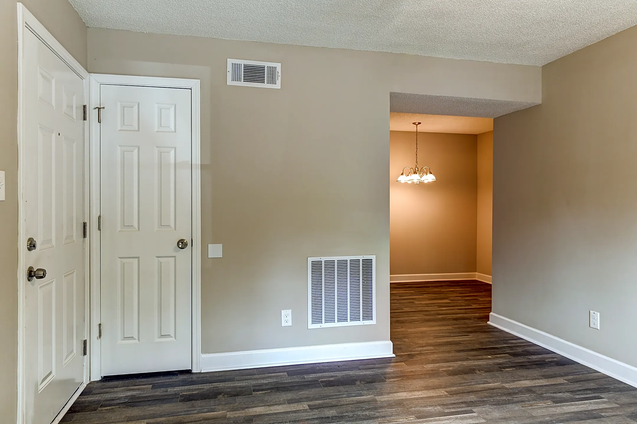 Living Room - Pinnacle Place - Hephzibah, GA