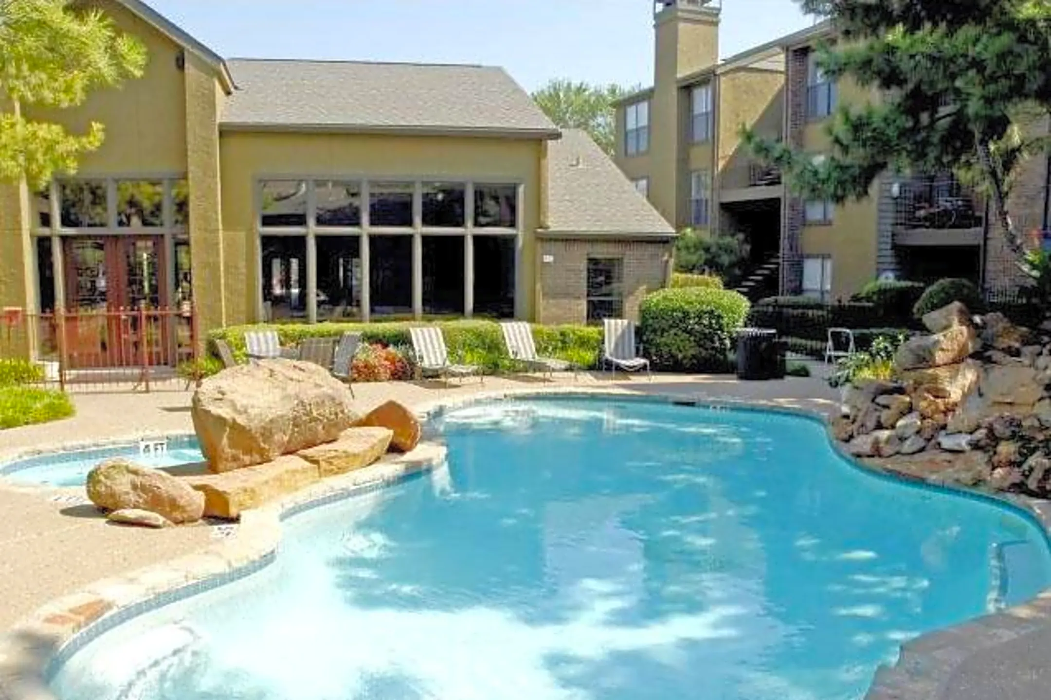 9050 Markville Dr Apartments Dallas, TX 75243