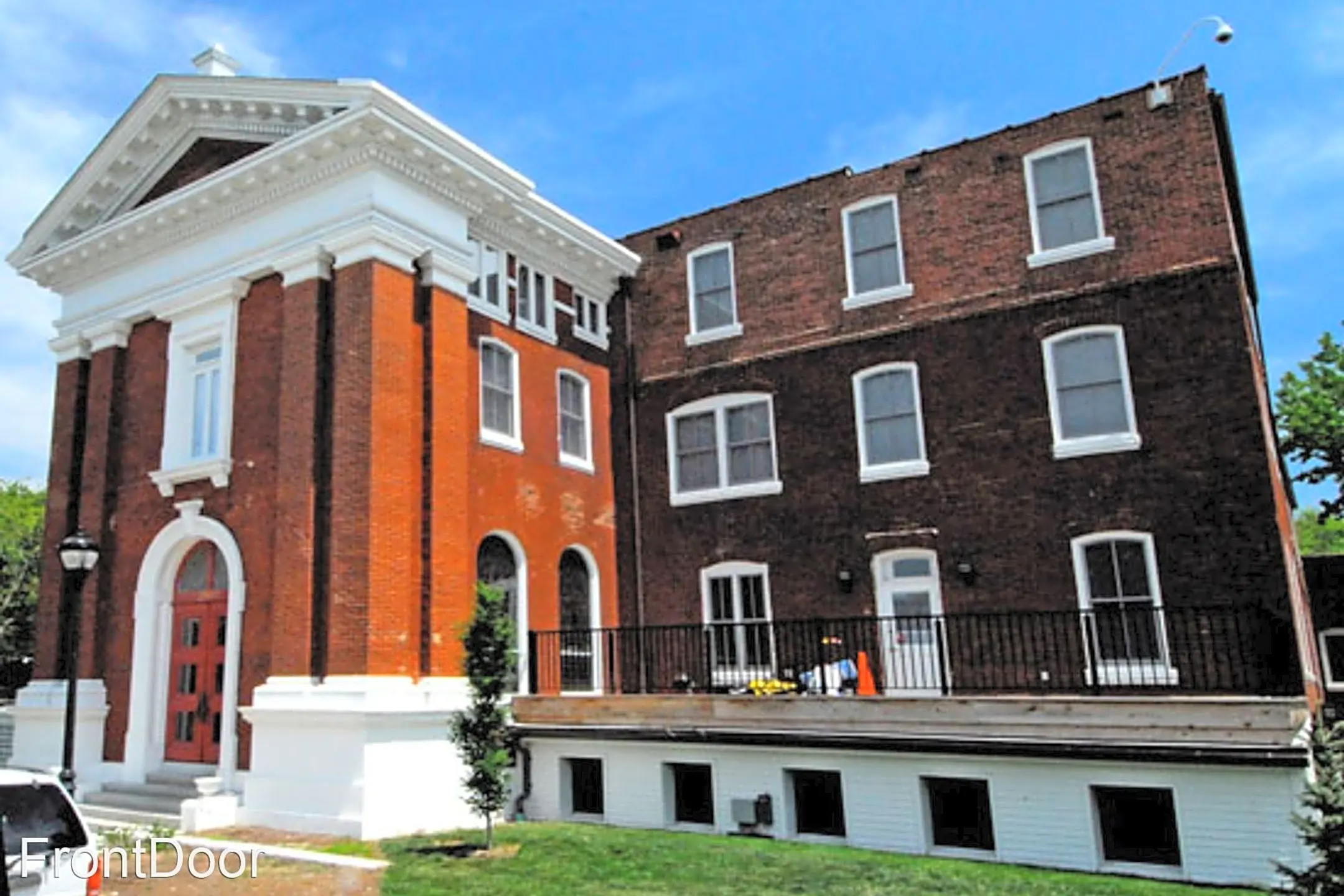 Building - 2500 S. 18th St. Cloisters - Saint Louis, MO