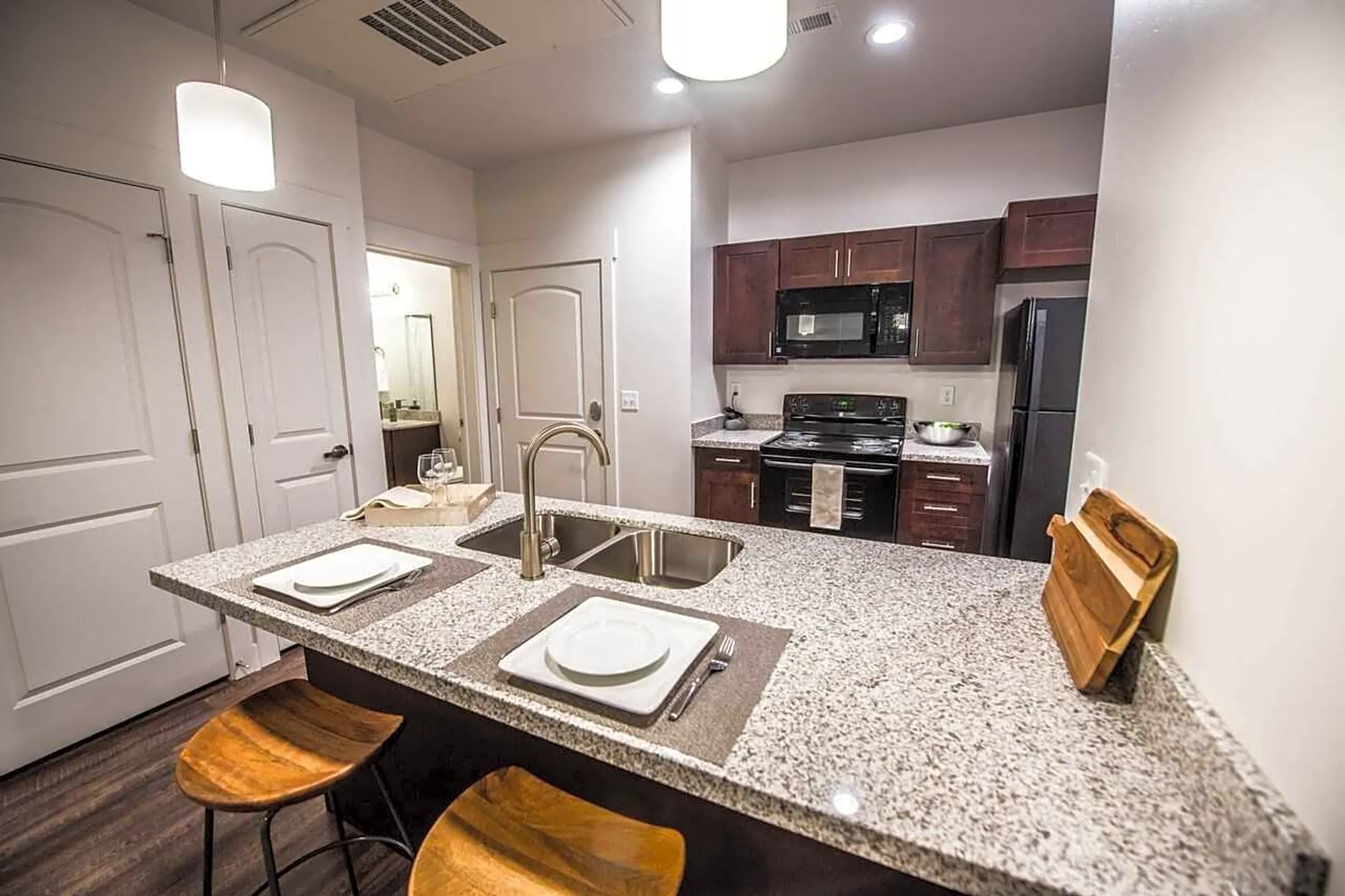 City Centre Apartments - Clearfield, UT