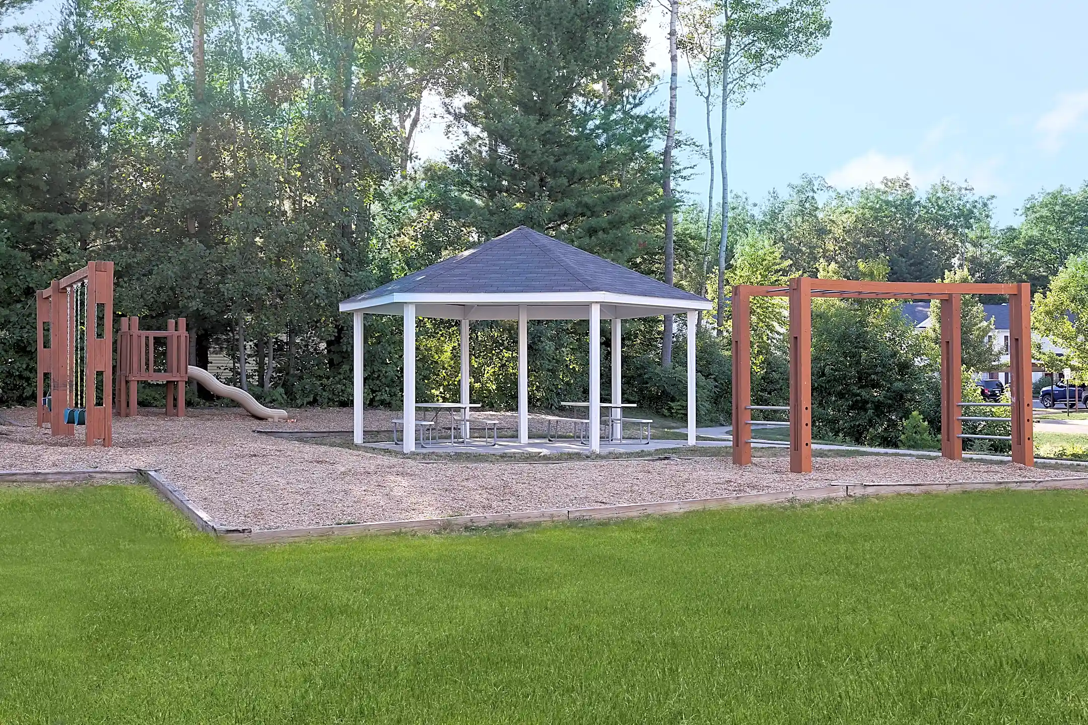 Village Glen Apartments Traverse City, MI 49686