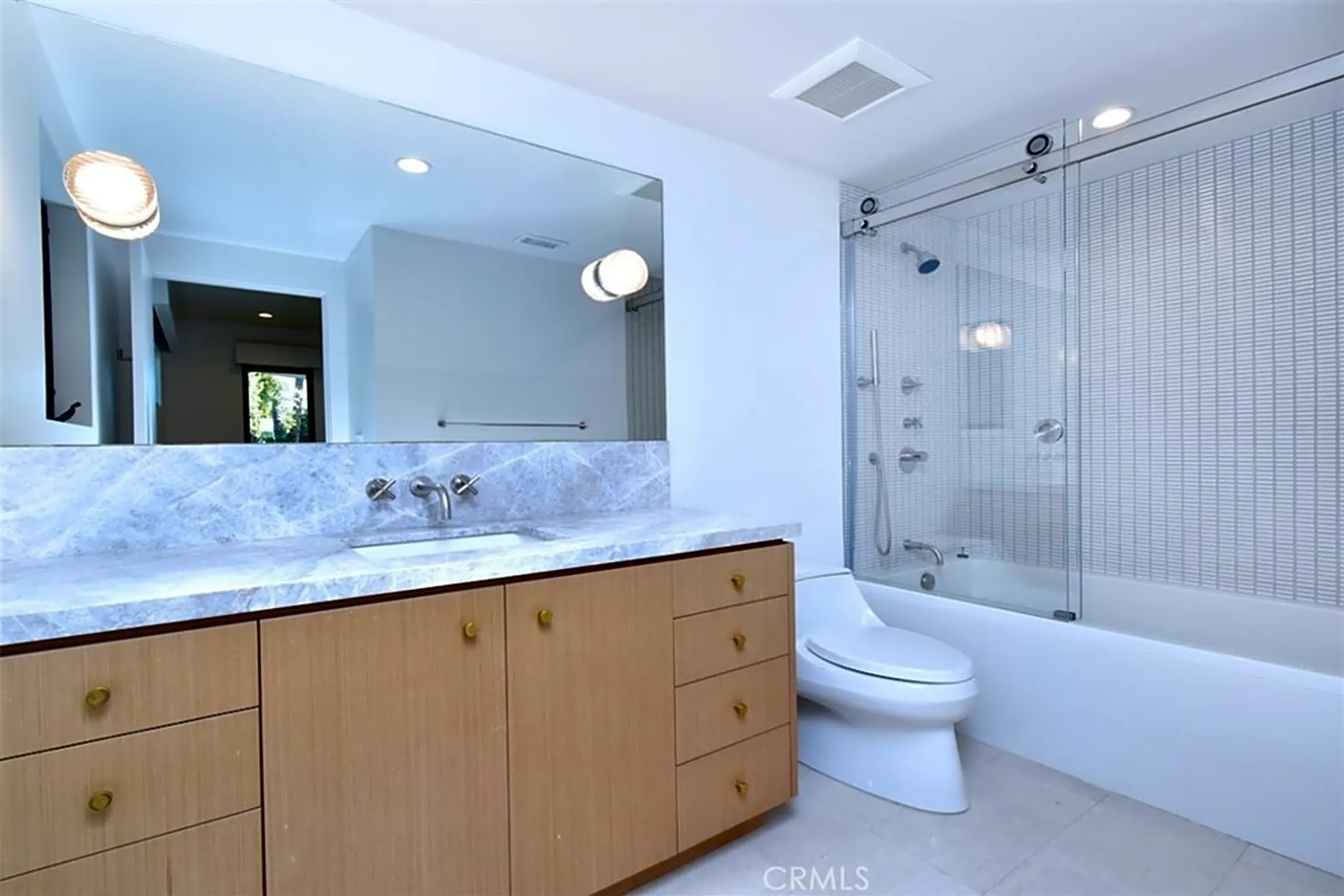 Bathroom - 3808 Beverly Ridge Dr - Los Angeles, CA