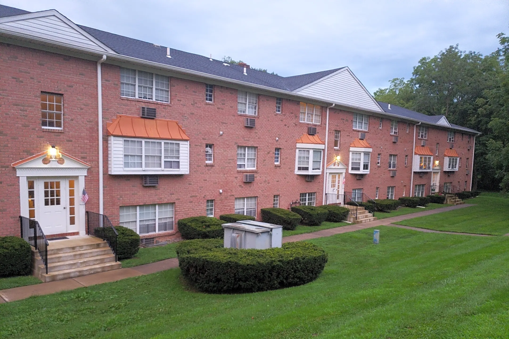 Valley View Apartments - 1041 Ridge St | Phillipsburg, NJ For Rent | Rent.