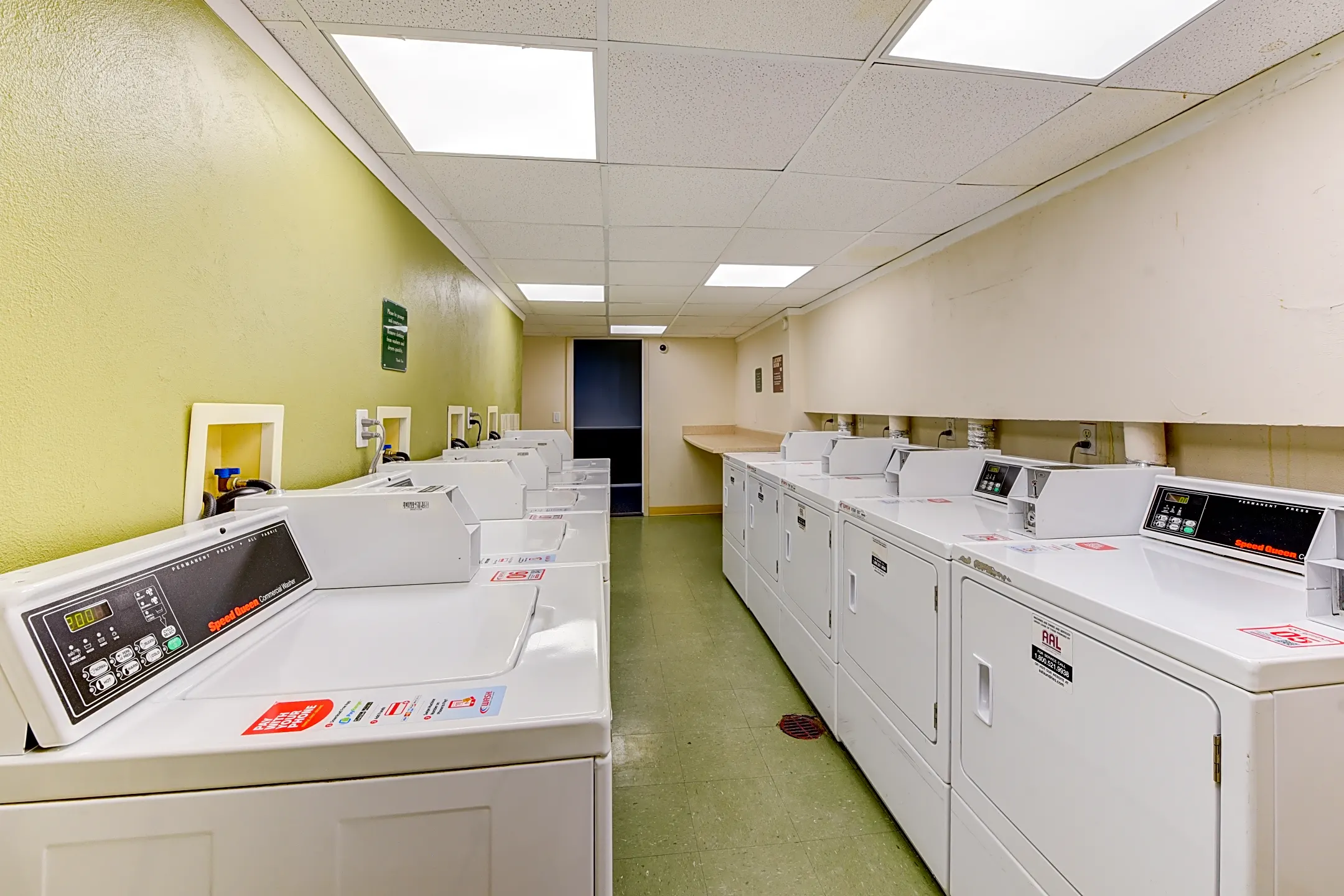 River Ridge Apartments 80 Rossway Ave Rossford, OH Apartments for