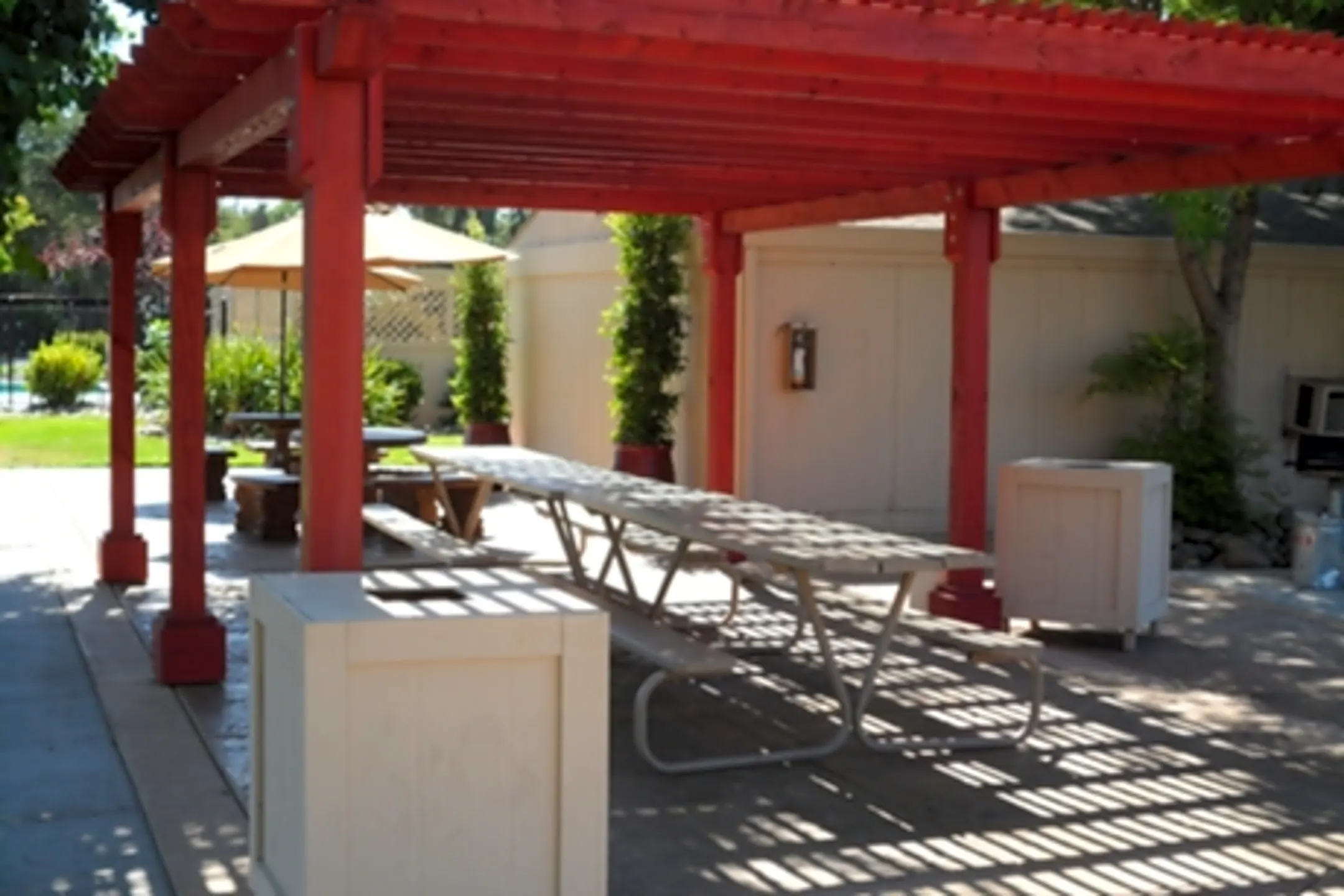 Parkwood Apartments 3800 Crowell Rd Turlock, CA Apartments for Rent