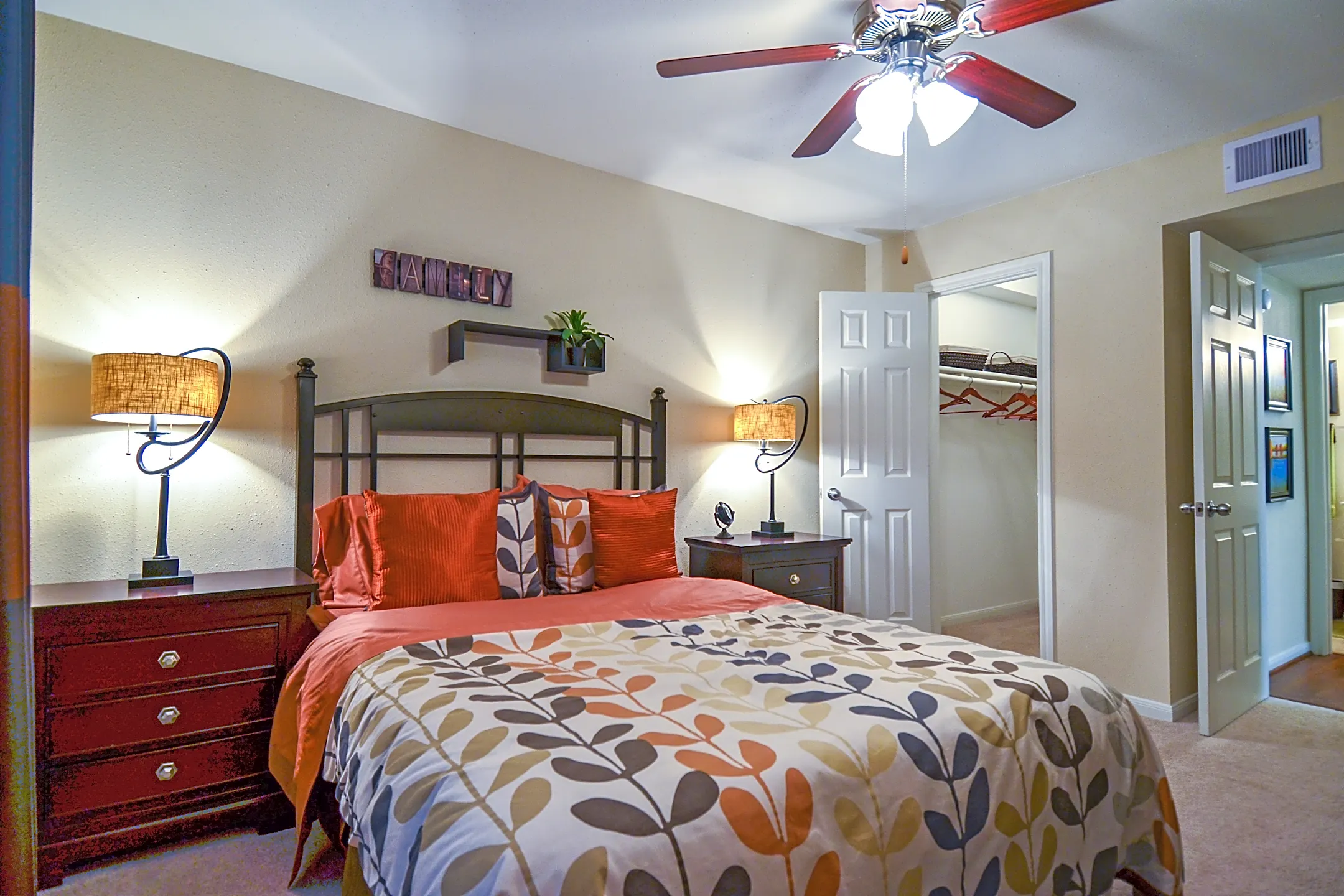 Abbey at Enclave Houston, TX 77077