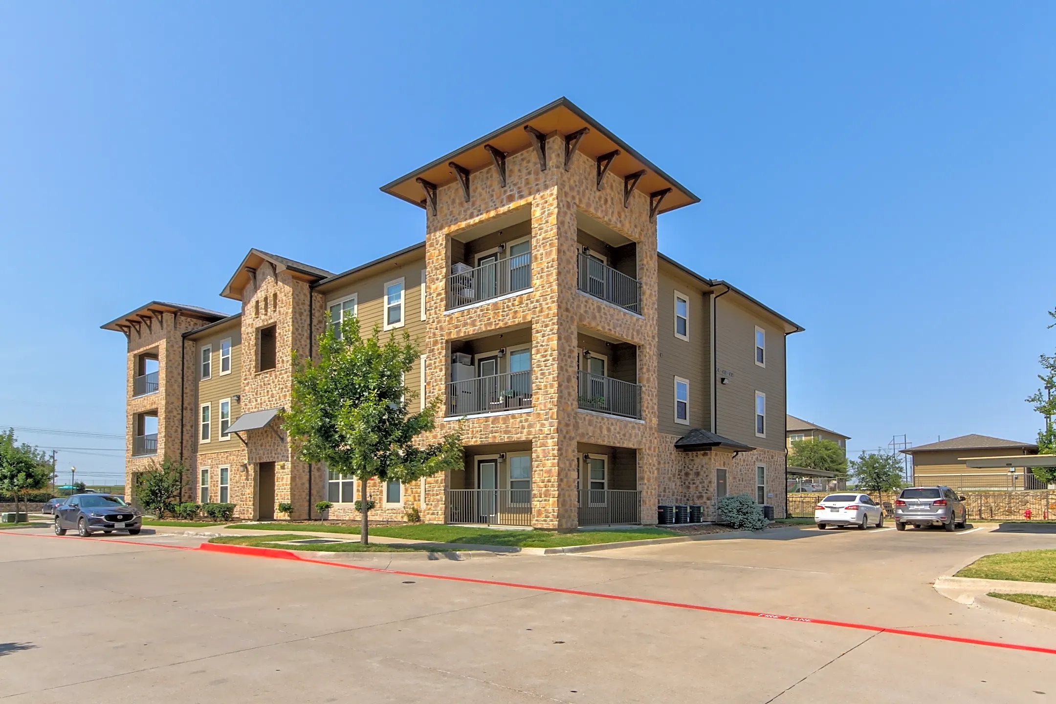 The Legend Apartments 2400 CORPORATION PKWY Woodway, TX Apartments