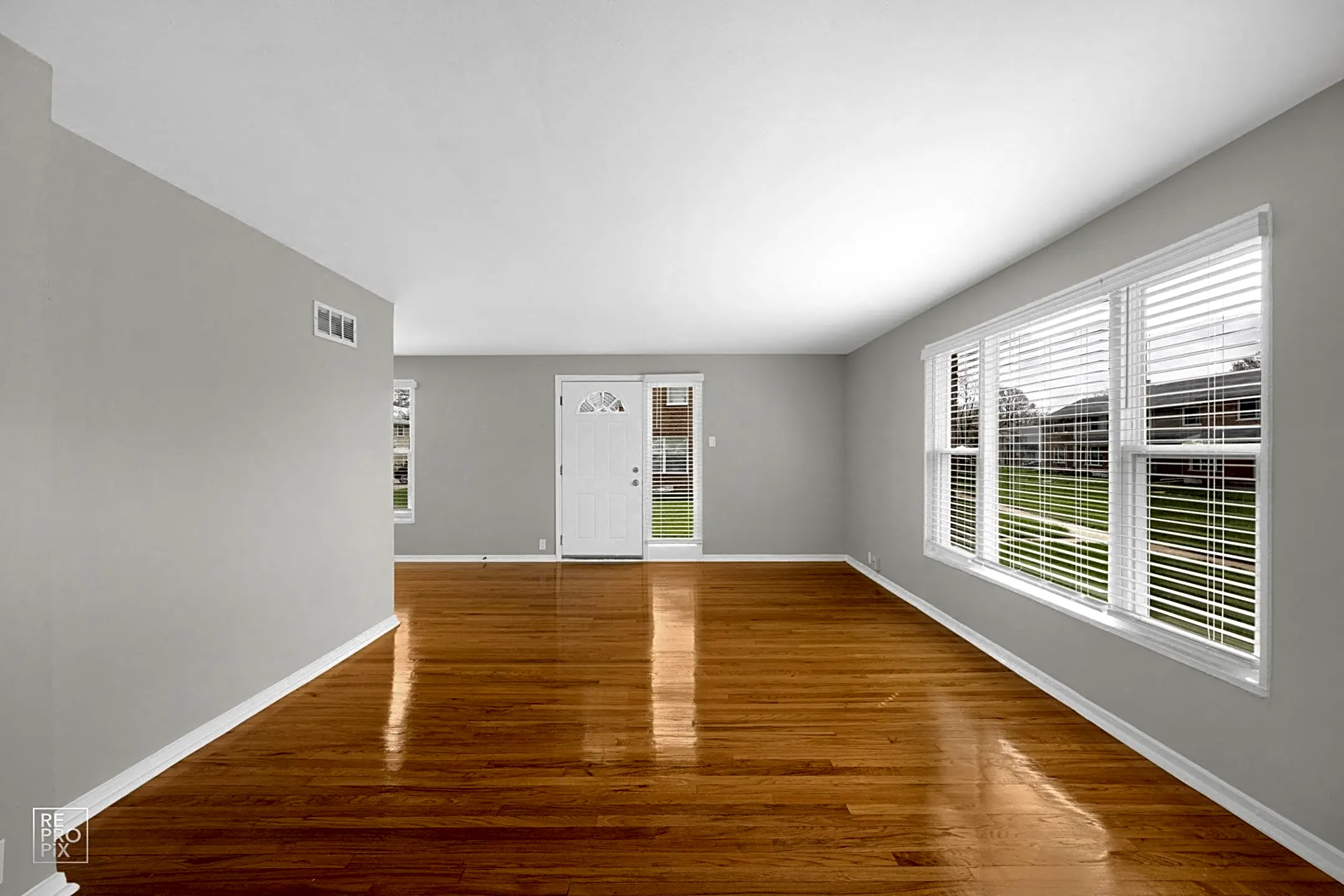 Pangea Park Townhomes 3324 Western Ave Park Forest, IL Apartments