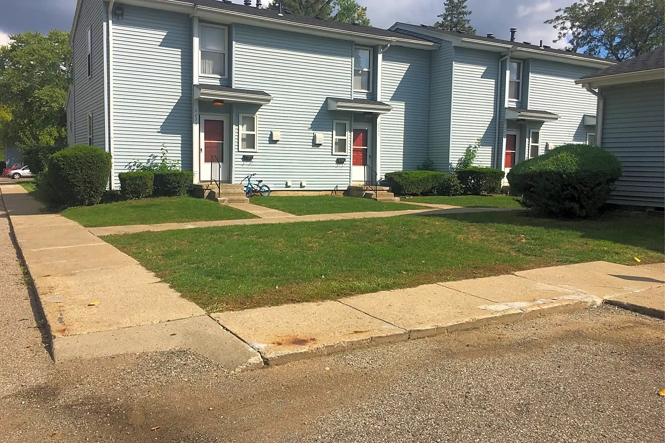 Ridgecrest Village 1069 RIDGECREST DR Flint, MI Apartments for Rent