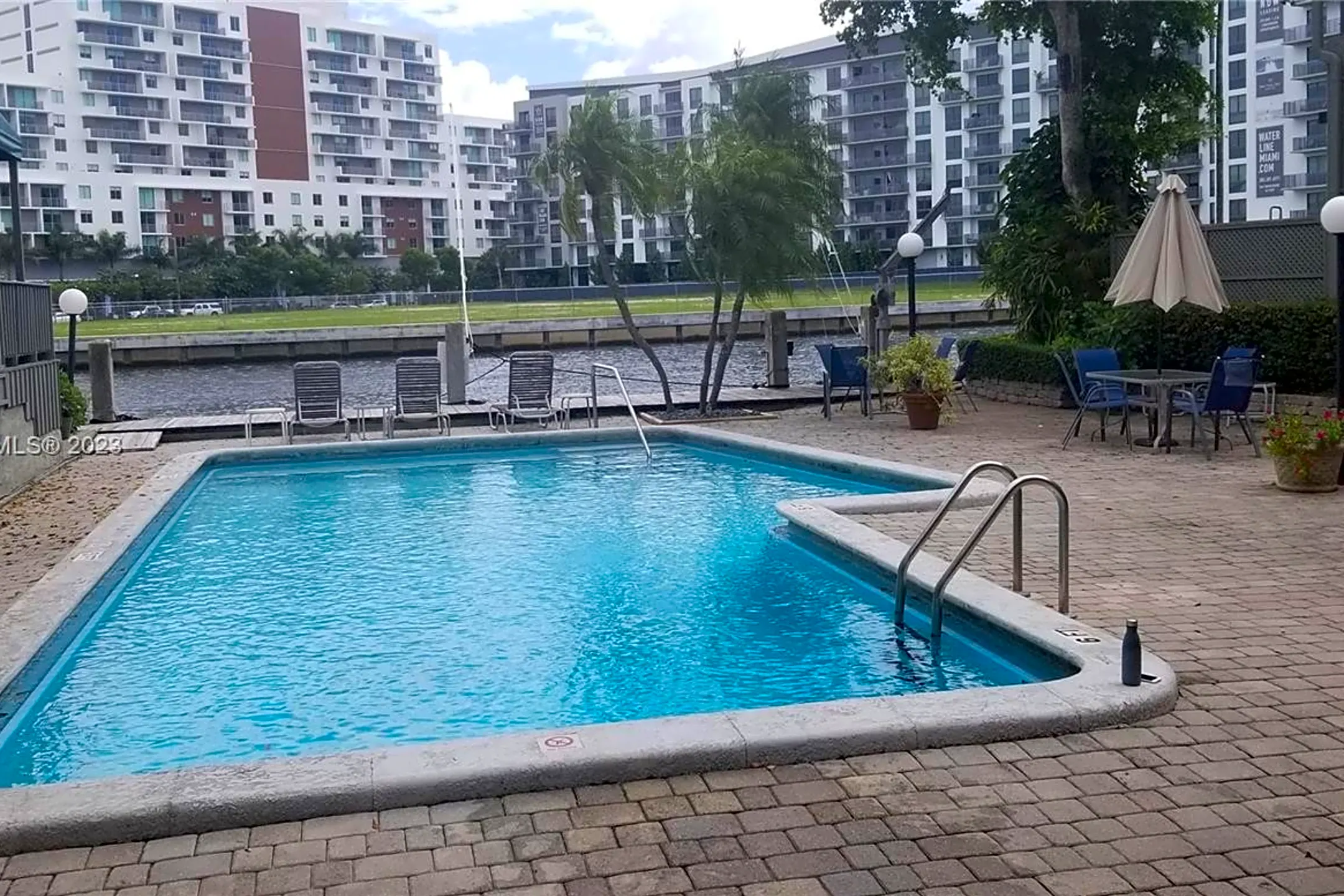 Pool - 1000 NW N River Dr #115 - Miami, FL
