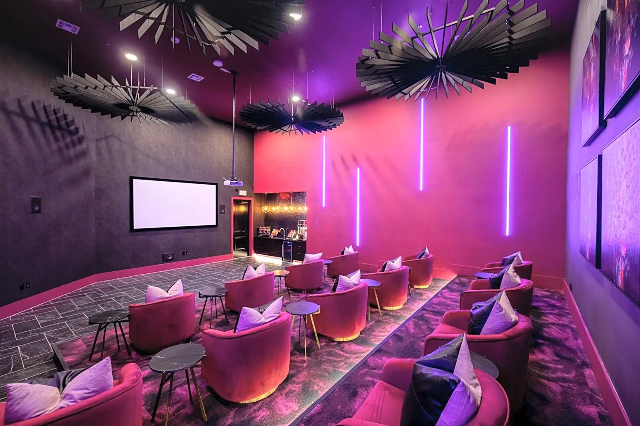 Forena Revelstoke 950 Spanish Needle Trail Fort Worth, TX