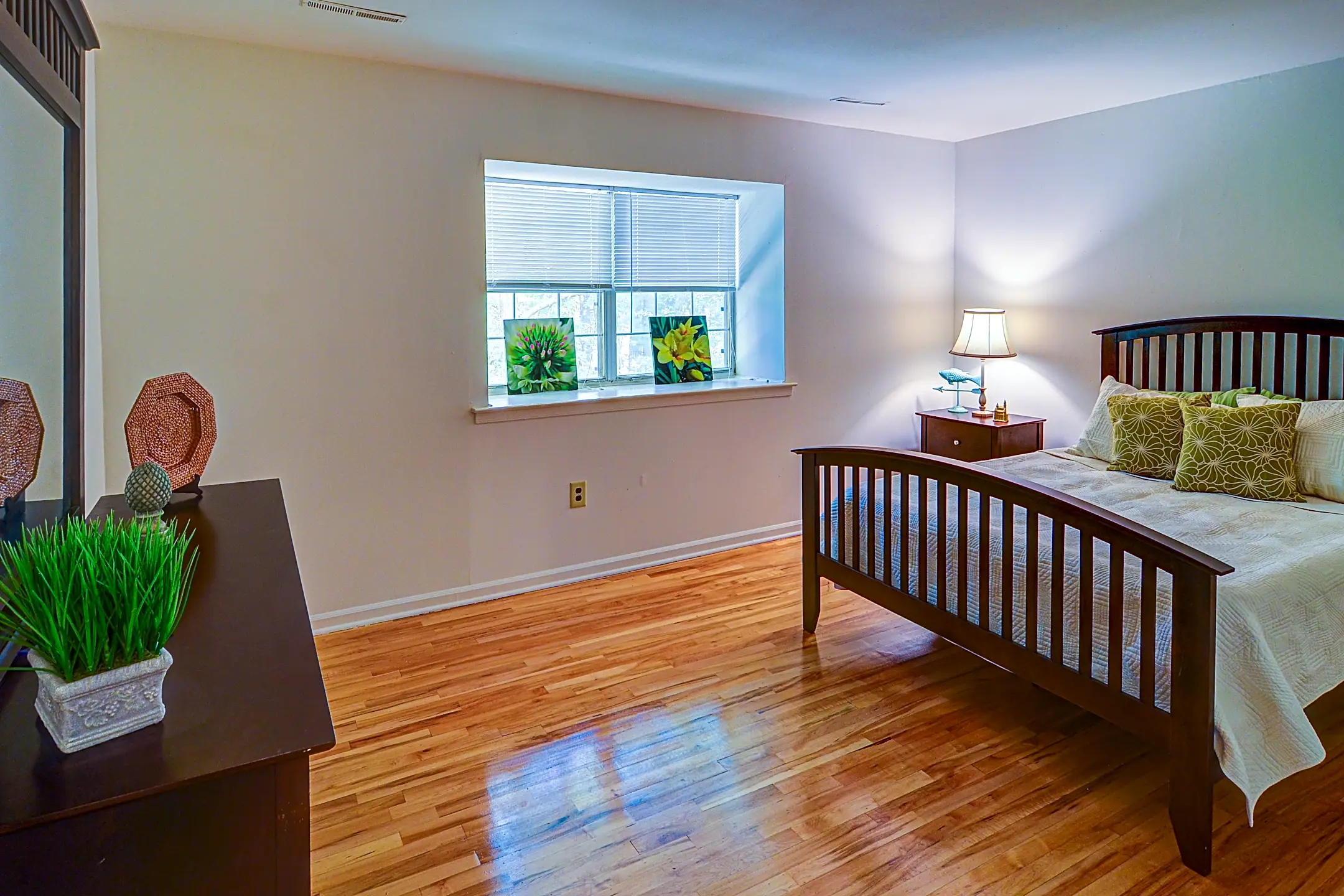 Woodmere Apartments Trenton, NJ 08690