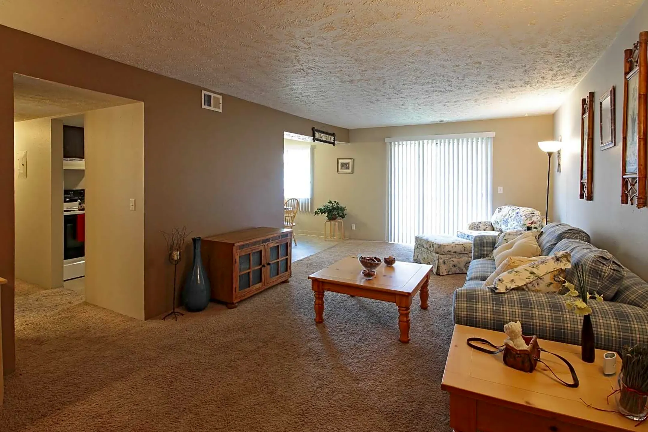 Cottonwood Apartments - Council Bluffs, IA 51501