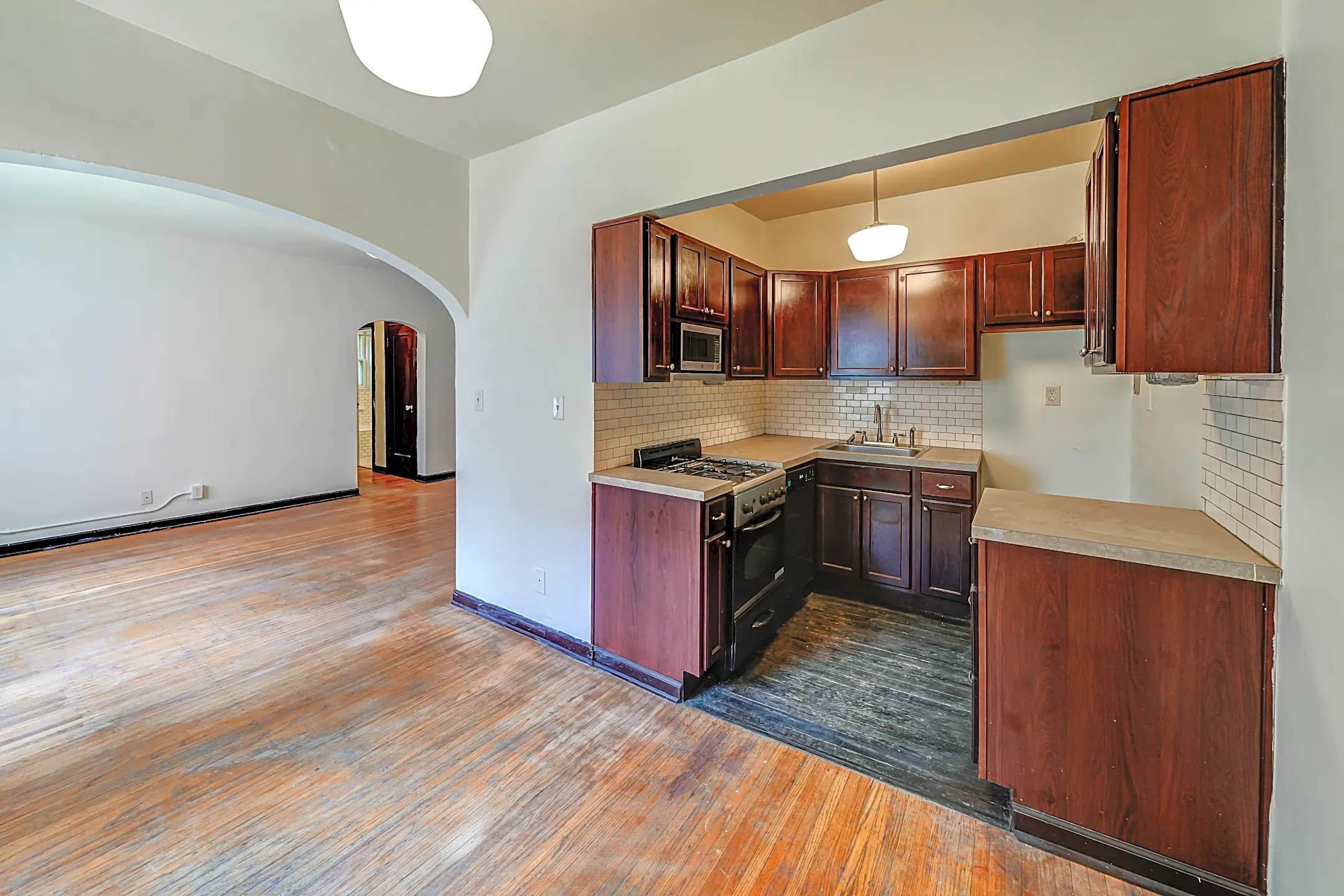 Kitchen - Butler Place - Indianapolis, IN