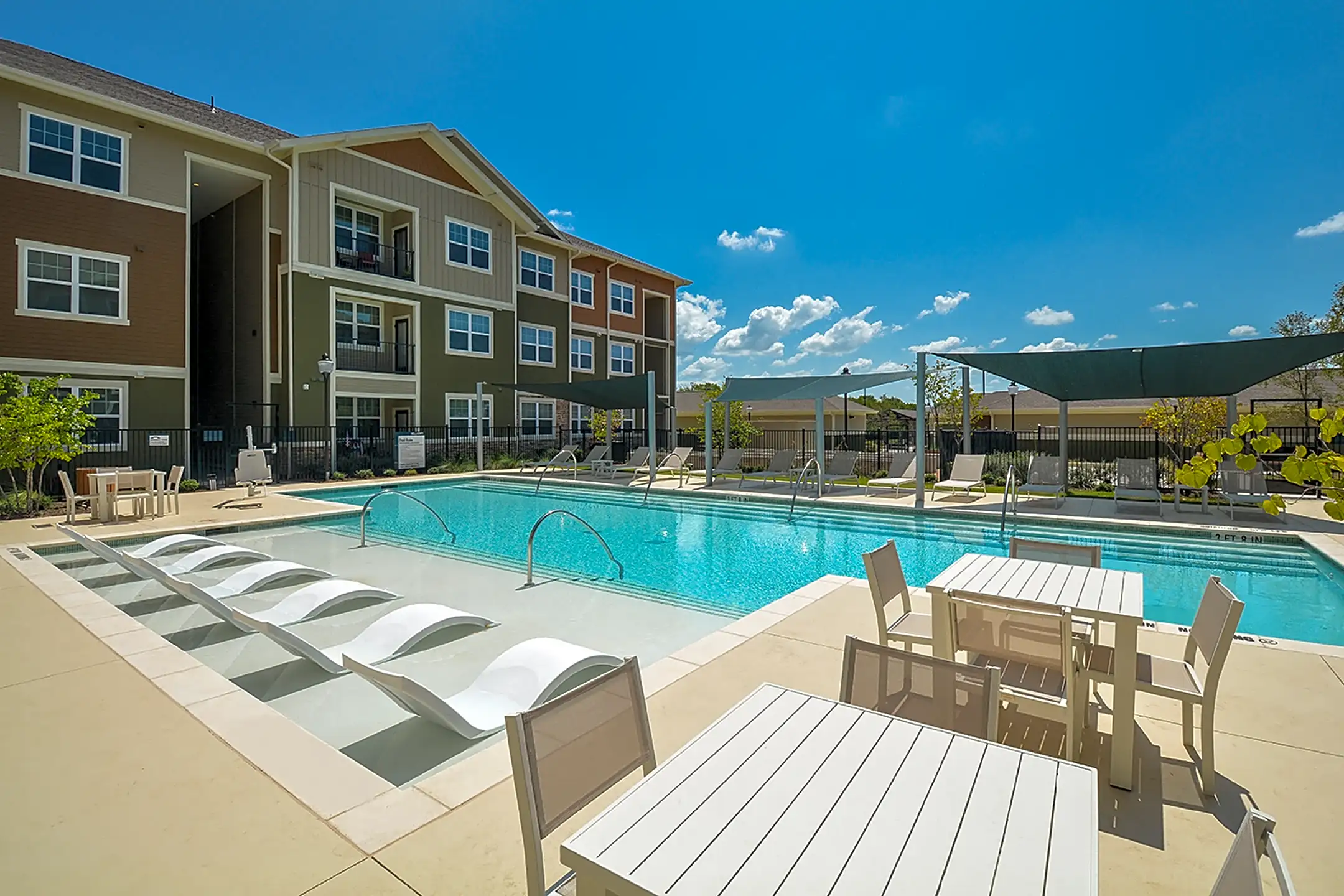 The Elliott Senior Apartments 7851 South Collins Street Arlington