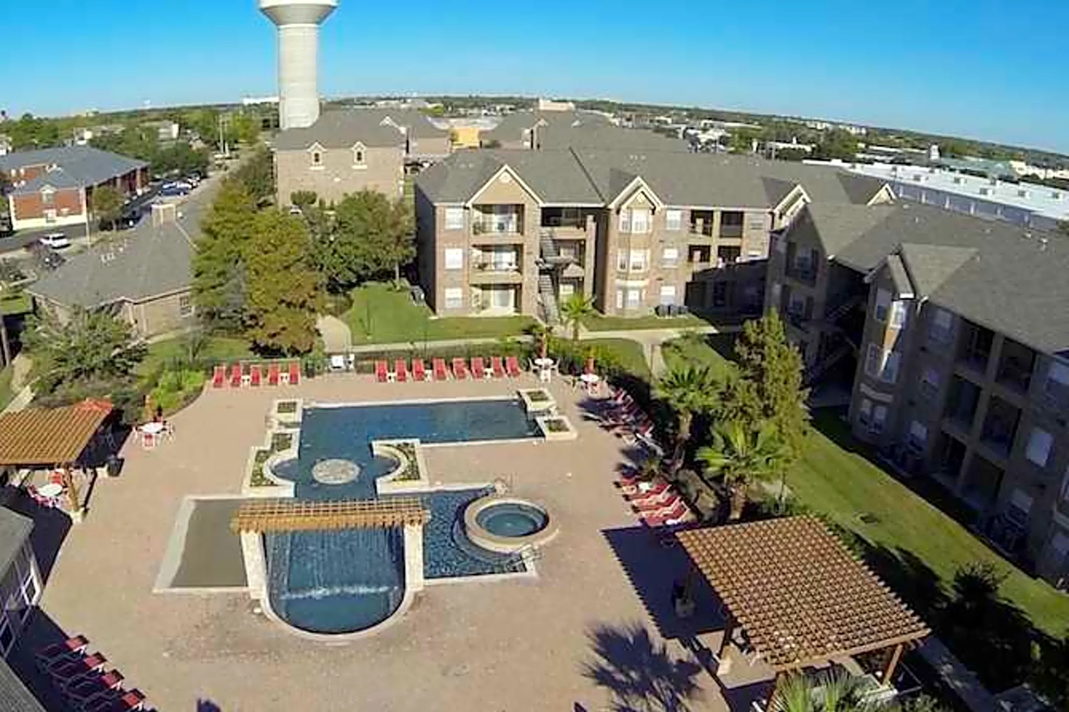 Pool - The Enclave - College Station, TX