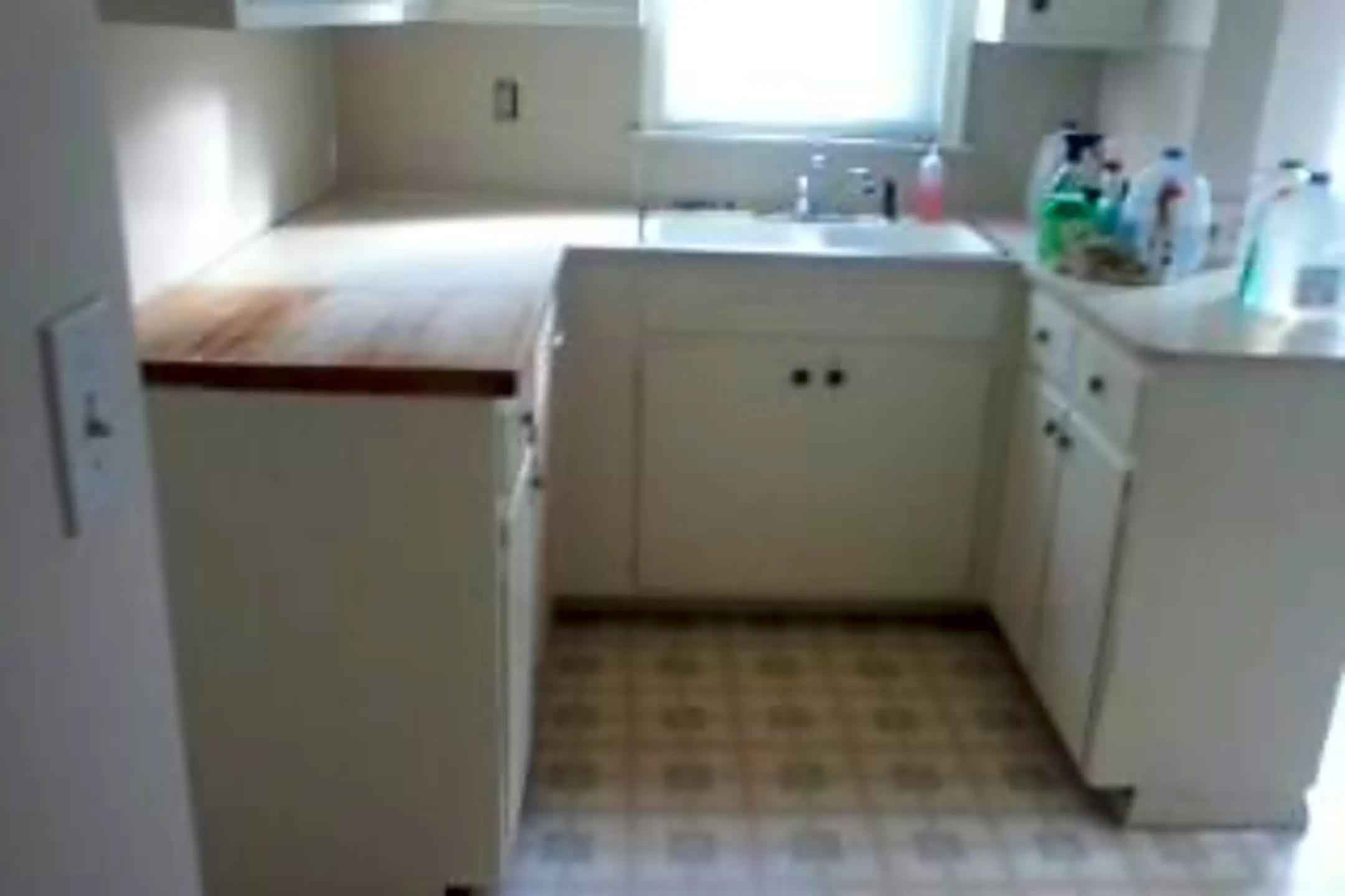 Kitchen - 316 Sheffield Ave - Flint, MI
