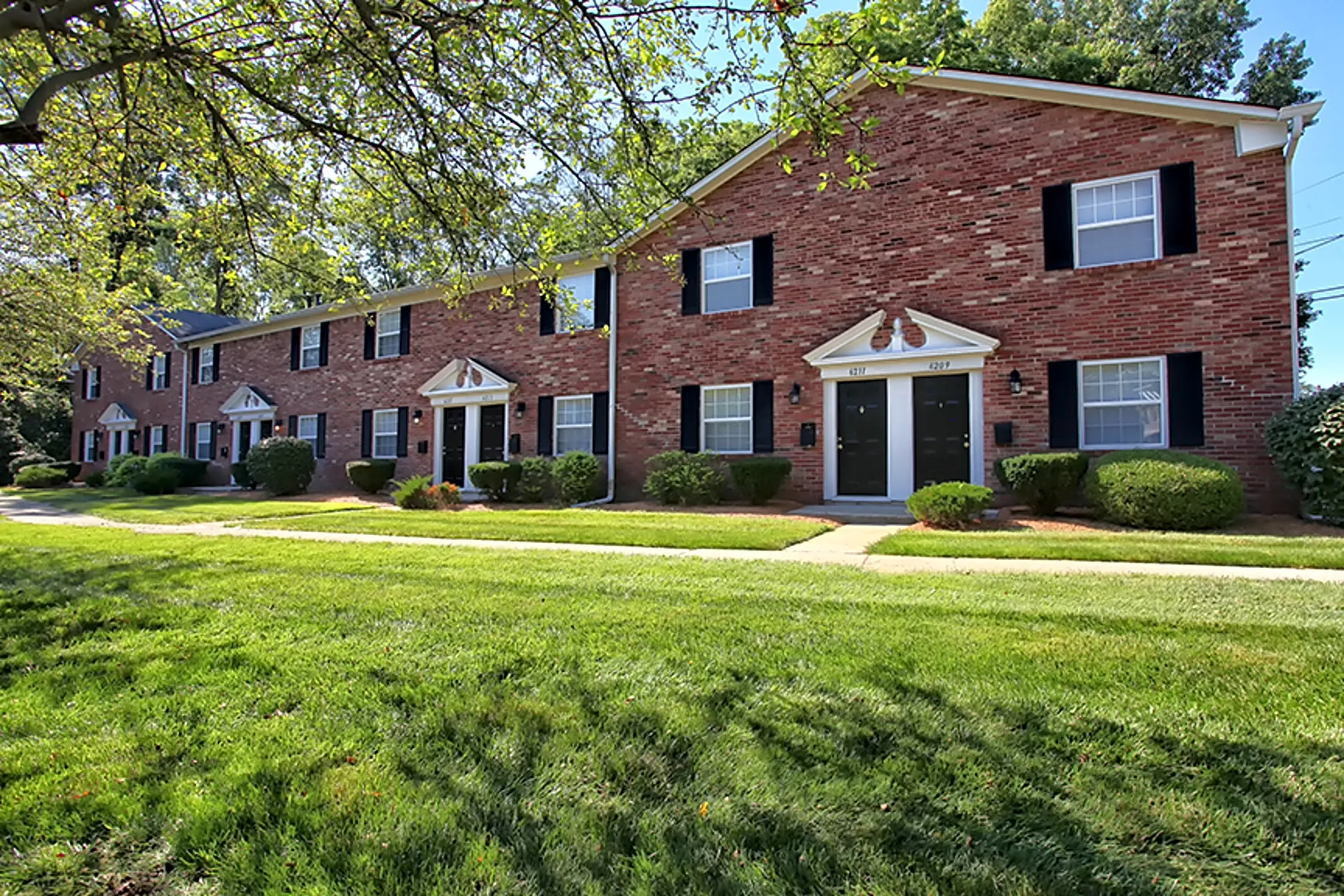 Williamsburg North - 4430 Brookline Ct | Indianapolis, IN Apartments ...