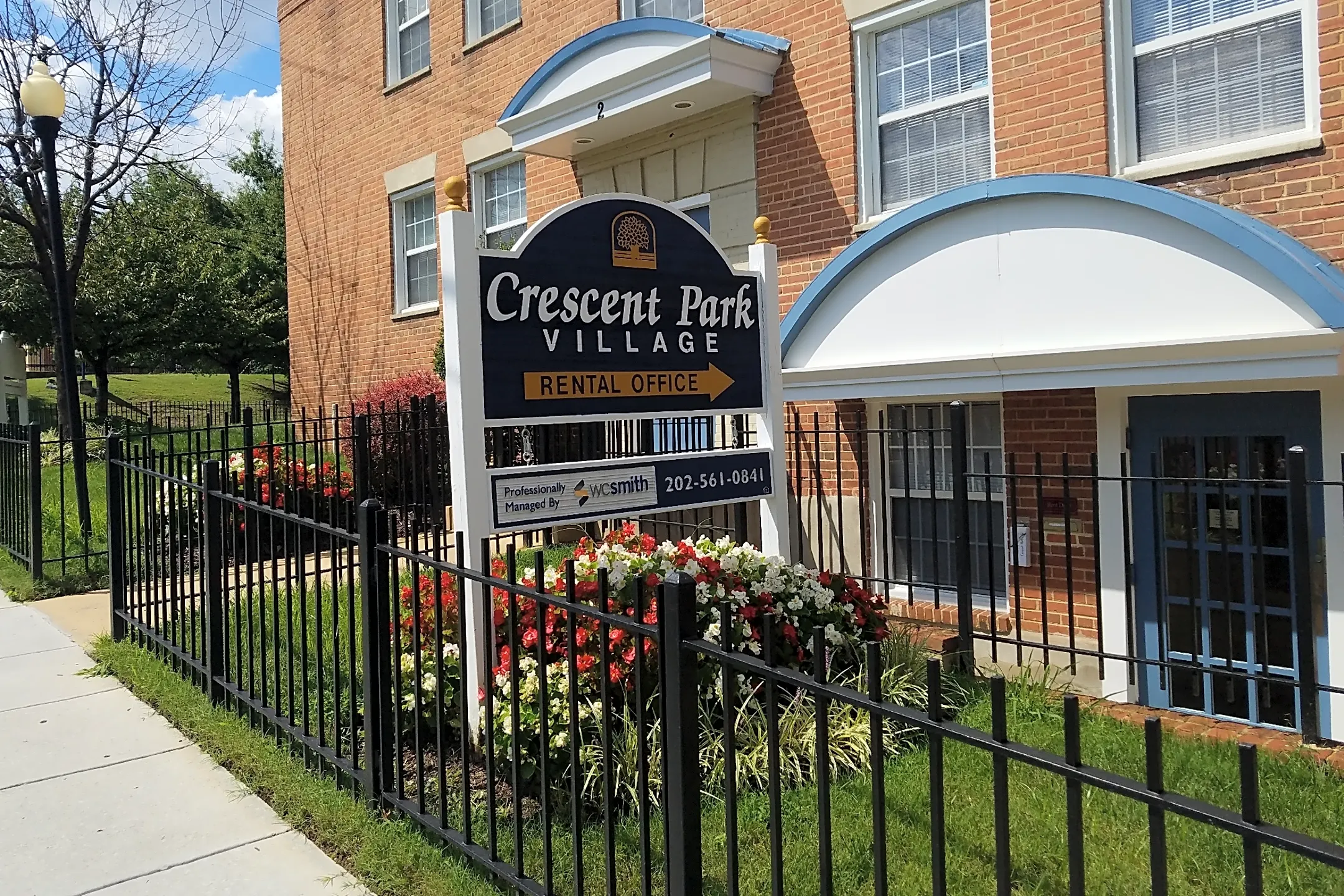 Crescent Park Village Apartments