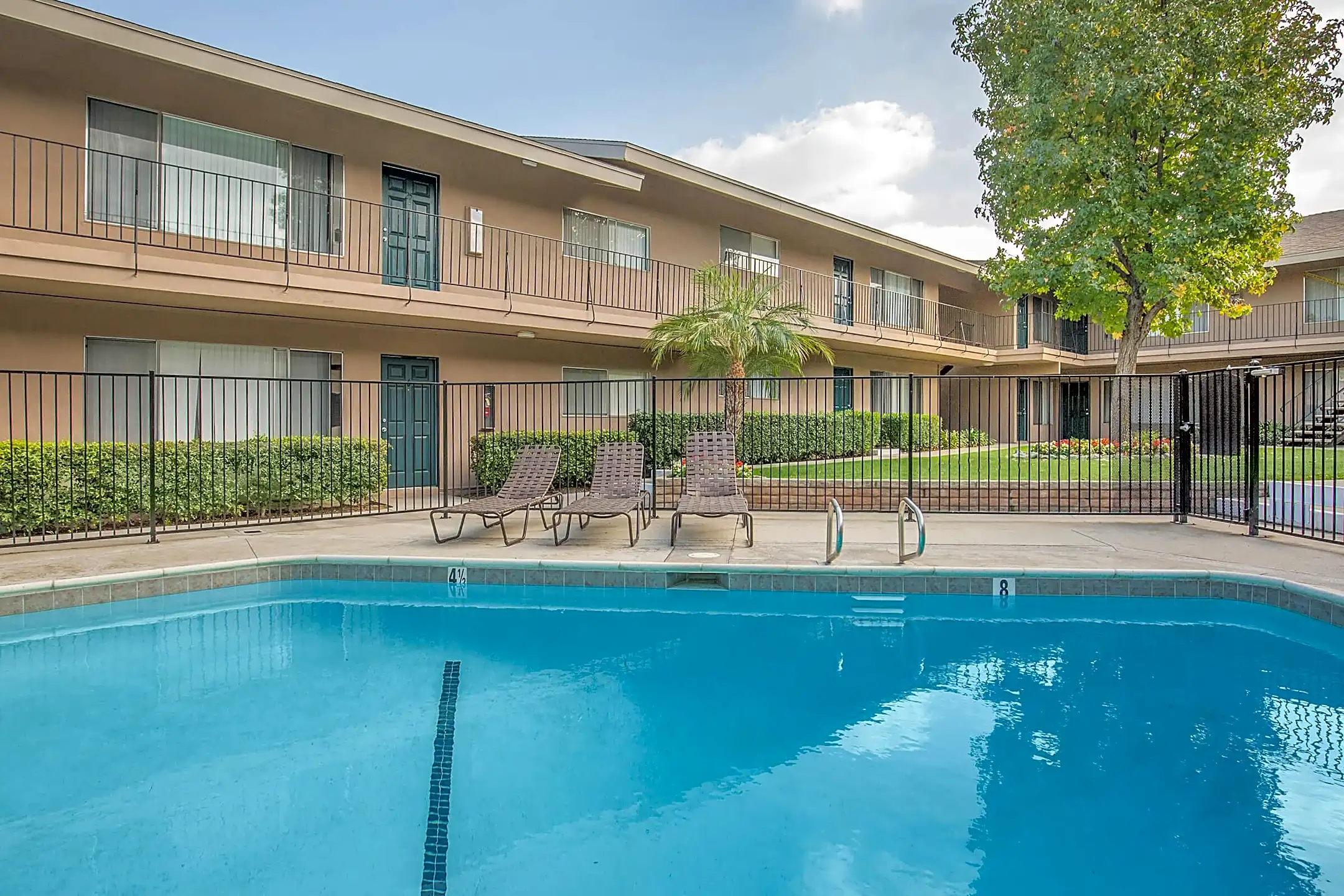 Glenwood Apartment Homes 12300 Clearglen Ave Whittier, CA