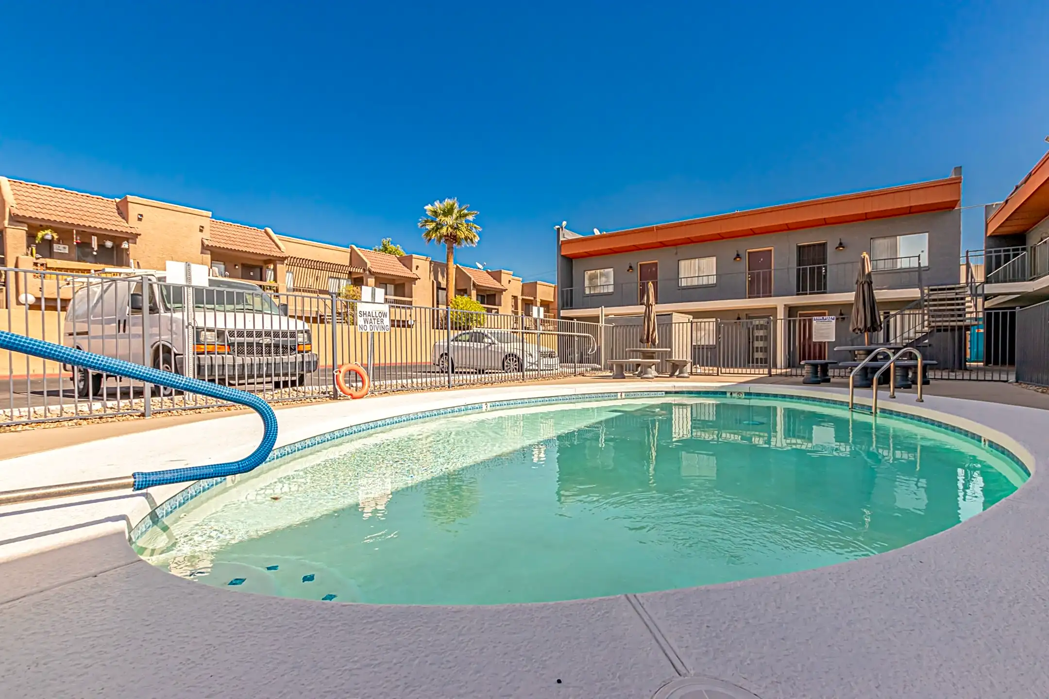 Pine Towers 2936 N 36th St Phoenix, AZ Apartments for Rent Rent.