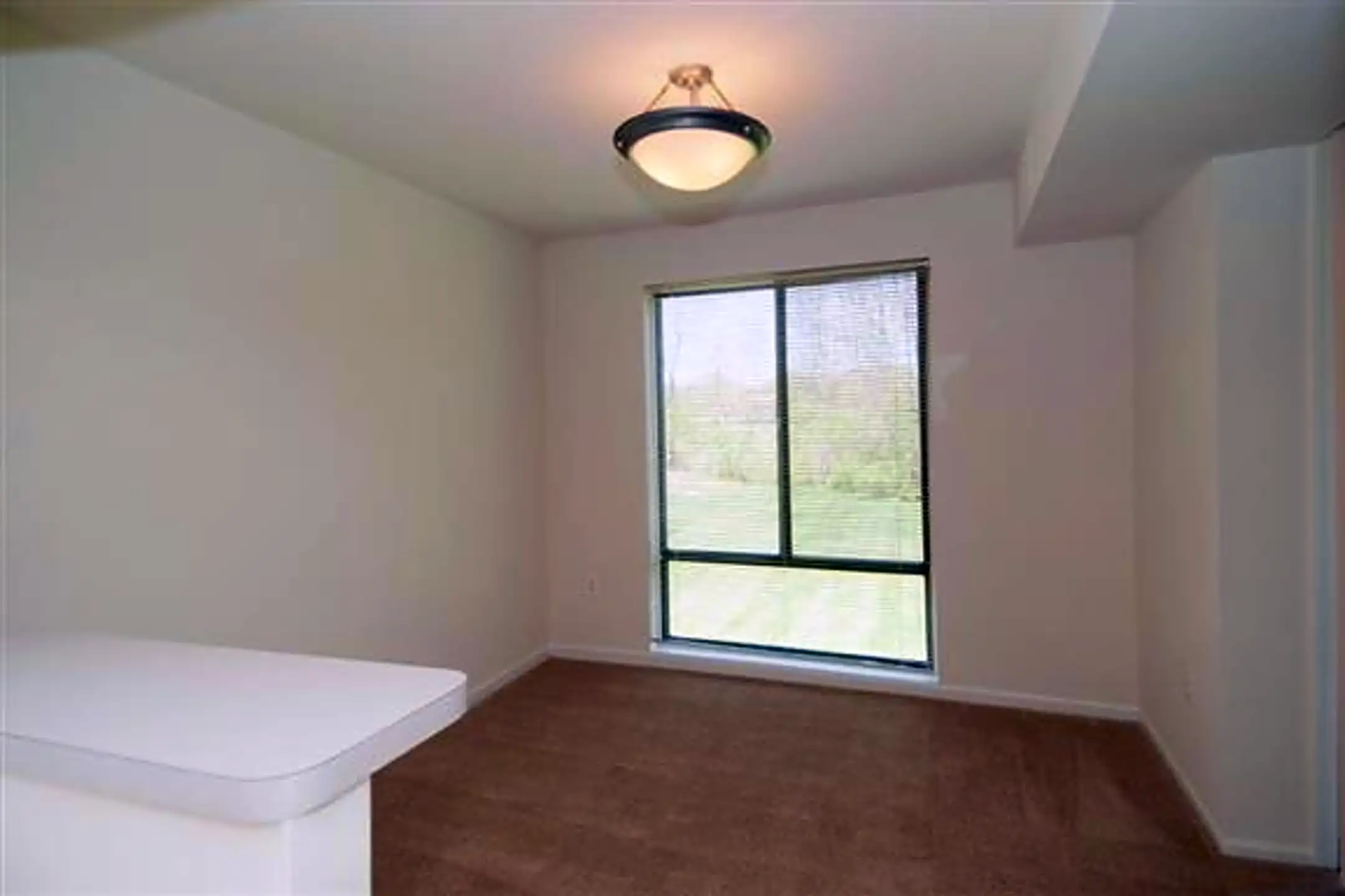 Charter Oak Apartments Reston, VA 20190