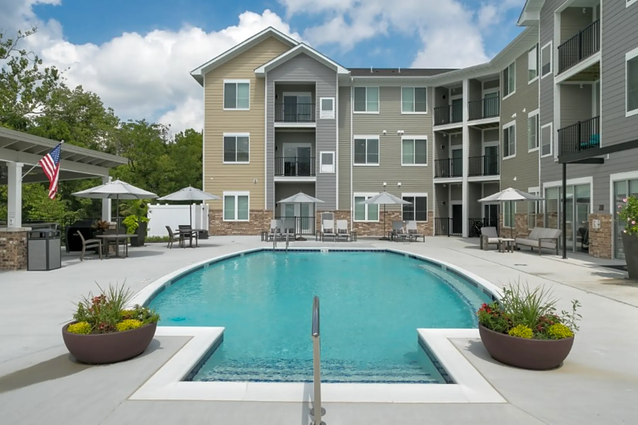 The Trace Upscale Apartments 1100 Vogt Drive Weldon Spring, MO