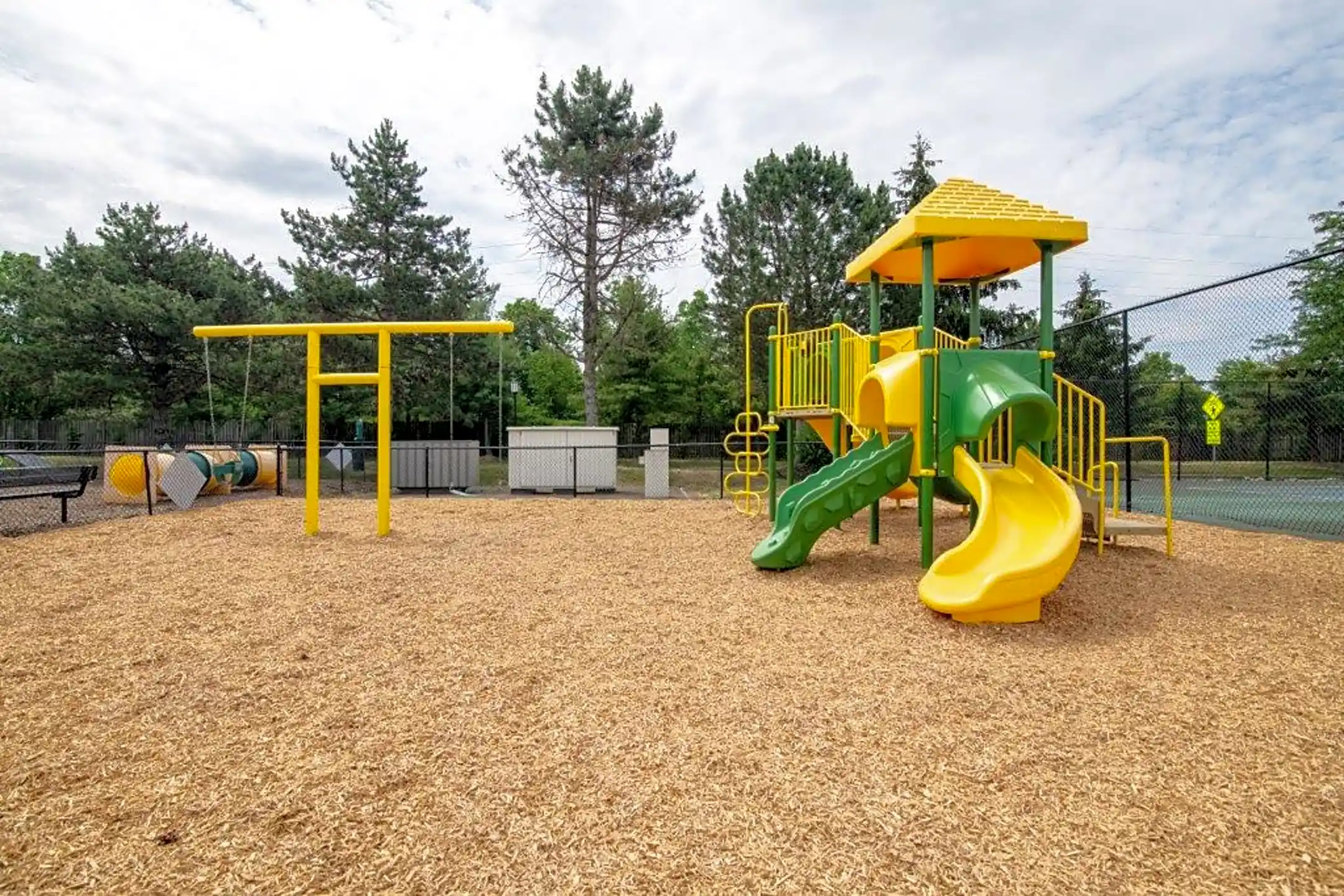 Abrams Run Apartment Homes King of Prussia, PA 19406