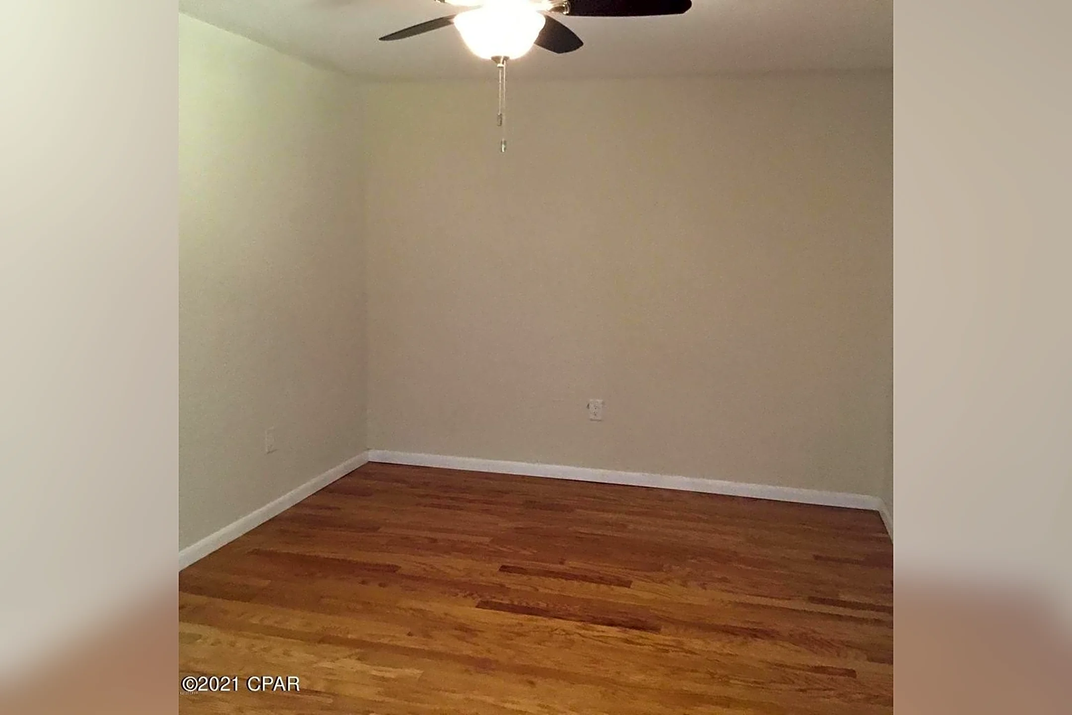 Bedroom - 1025 W 19th St #16C - Panama City, FL