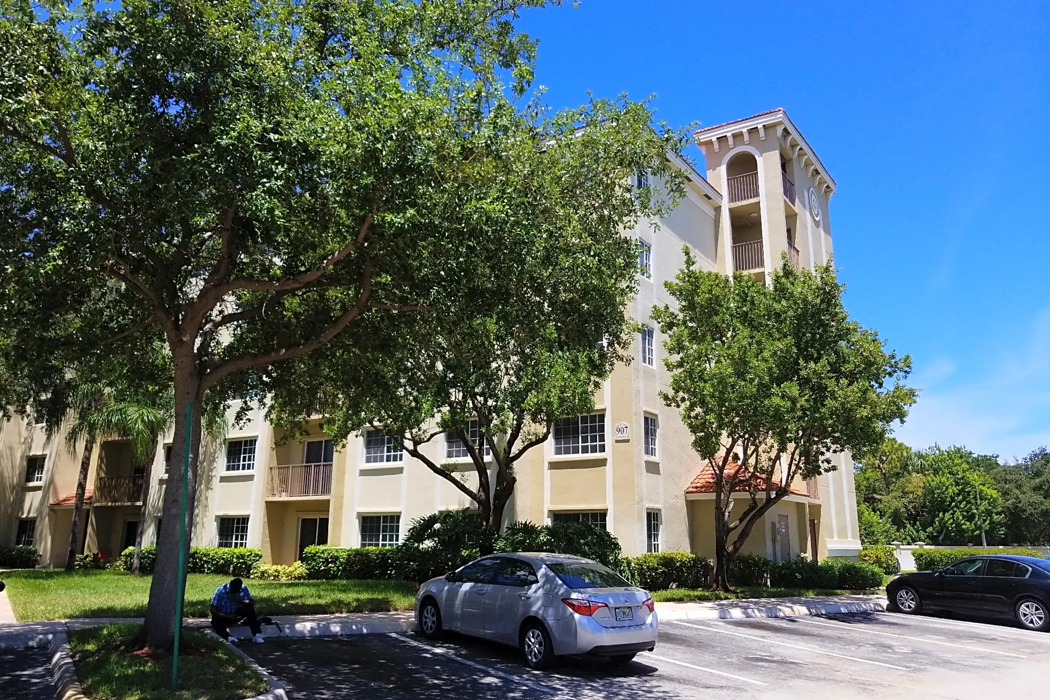 Linden Pointe Apartments Pompano Beach