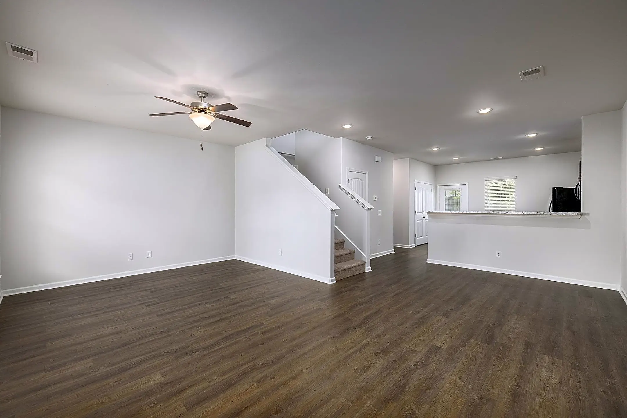 The Village At Mill Creek 552 E Main St Statesboro, GA Apartments