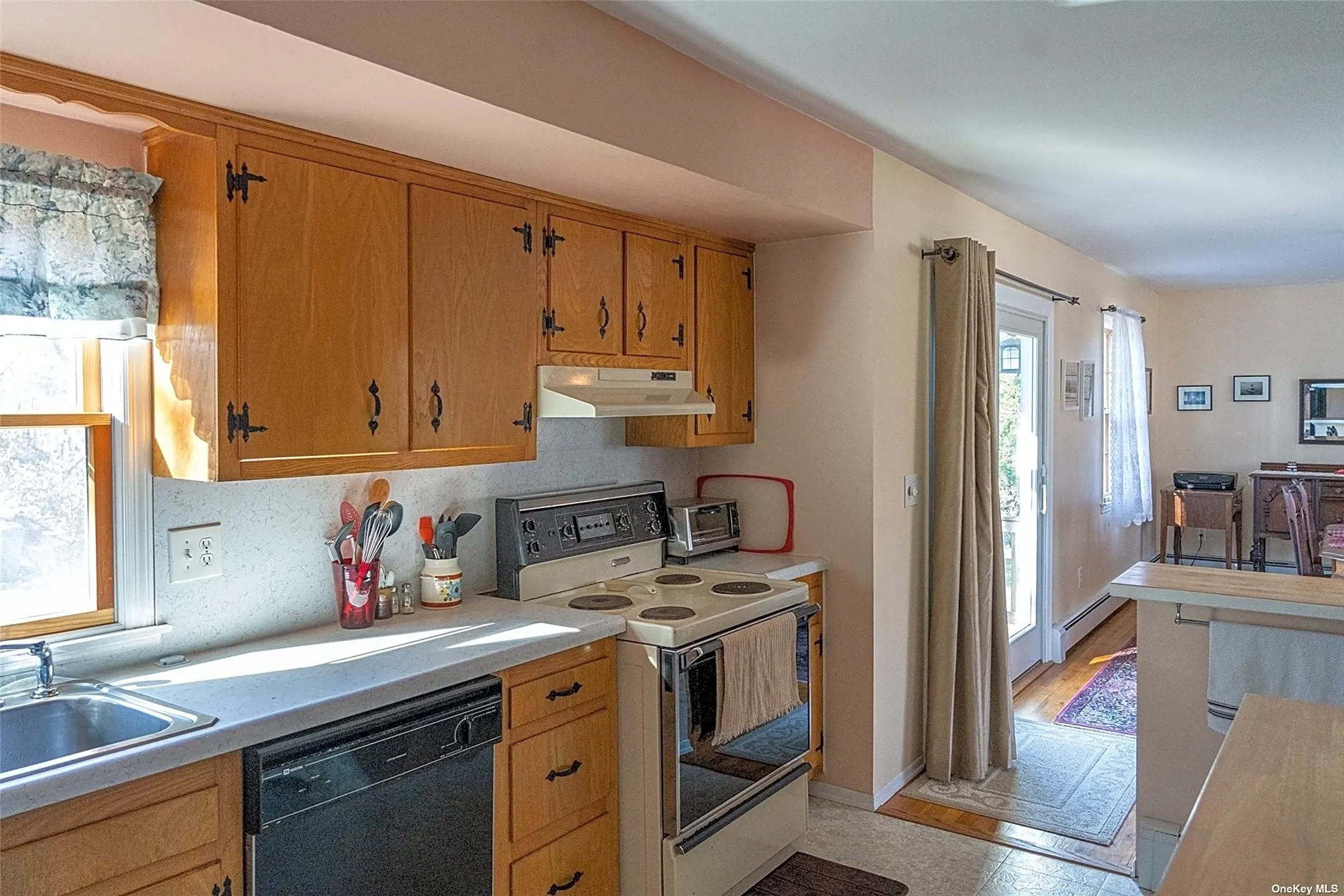 155 Delmar Dr Laurel, NY Houses for Rent Rent.