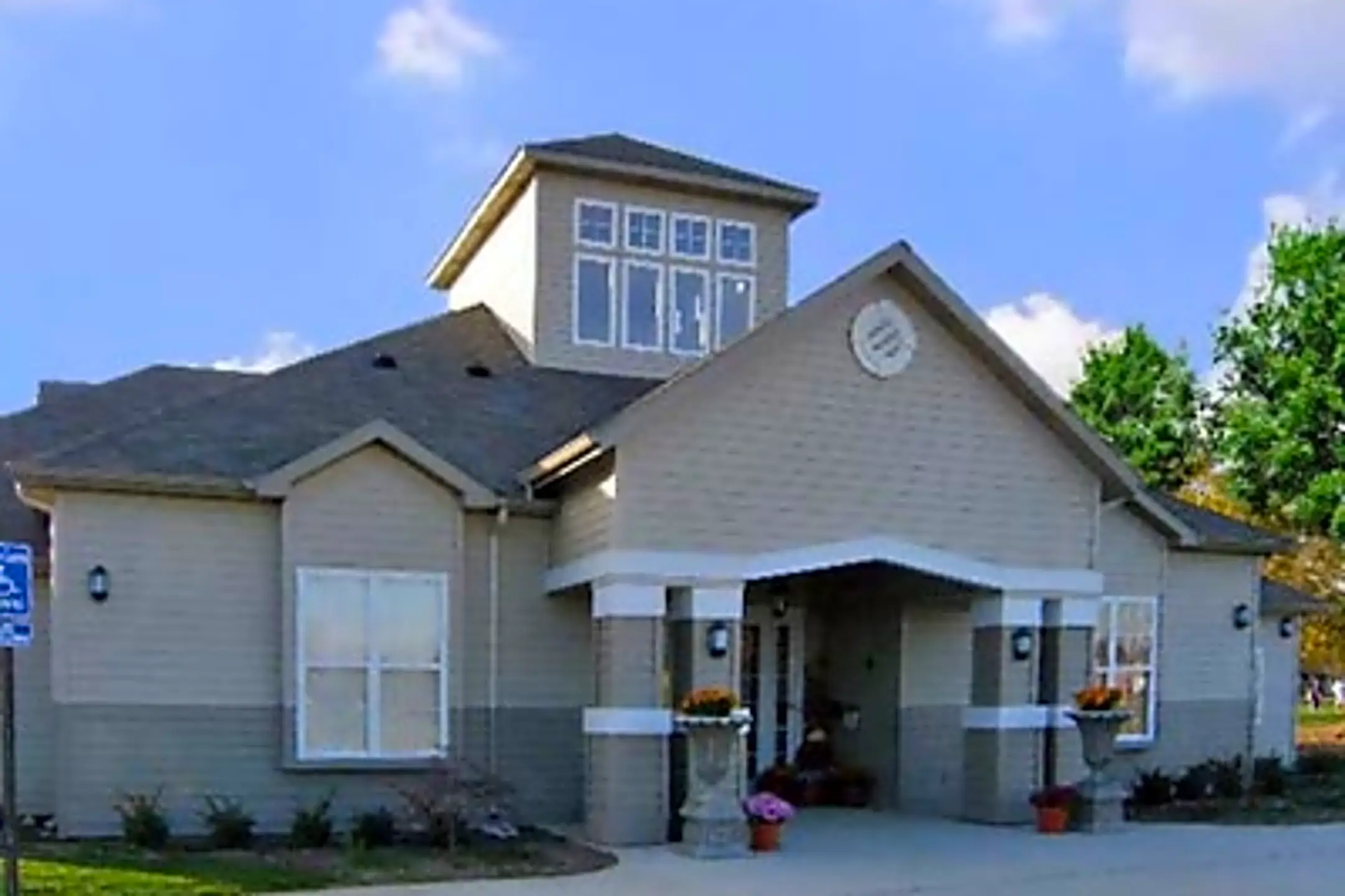 Bentwaters of Three Rivers 420 Bentwaters Ave Three Rivers, MI