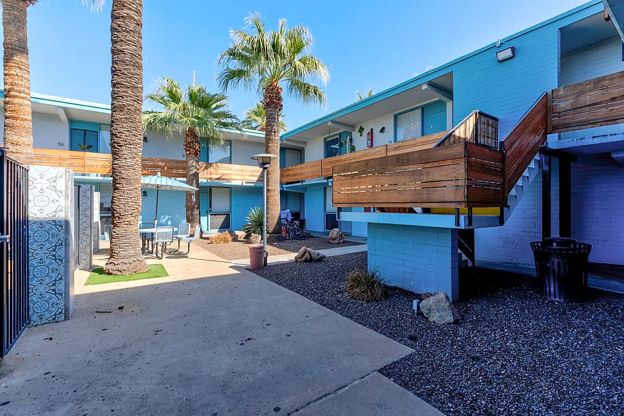 Elton Apartment Homes 2420 N 24th St Phoenix, AZ Apartments for