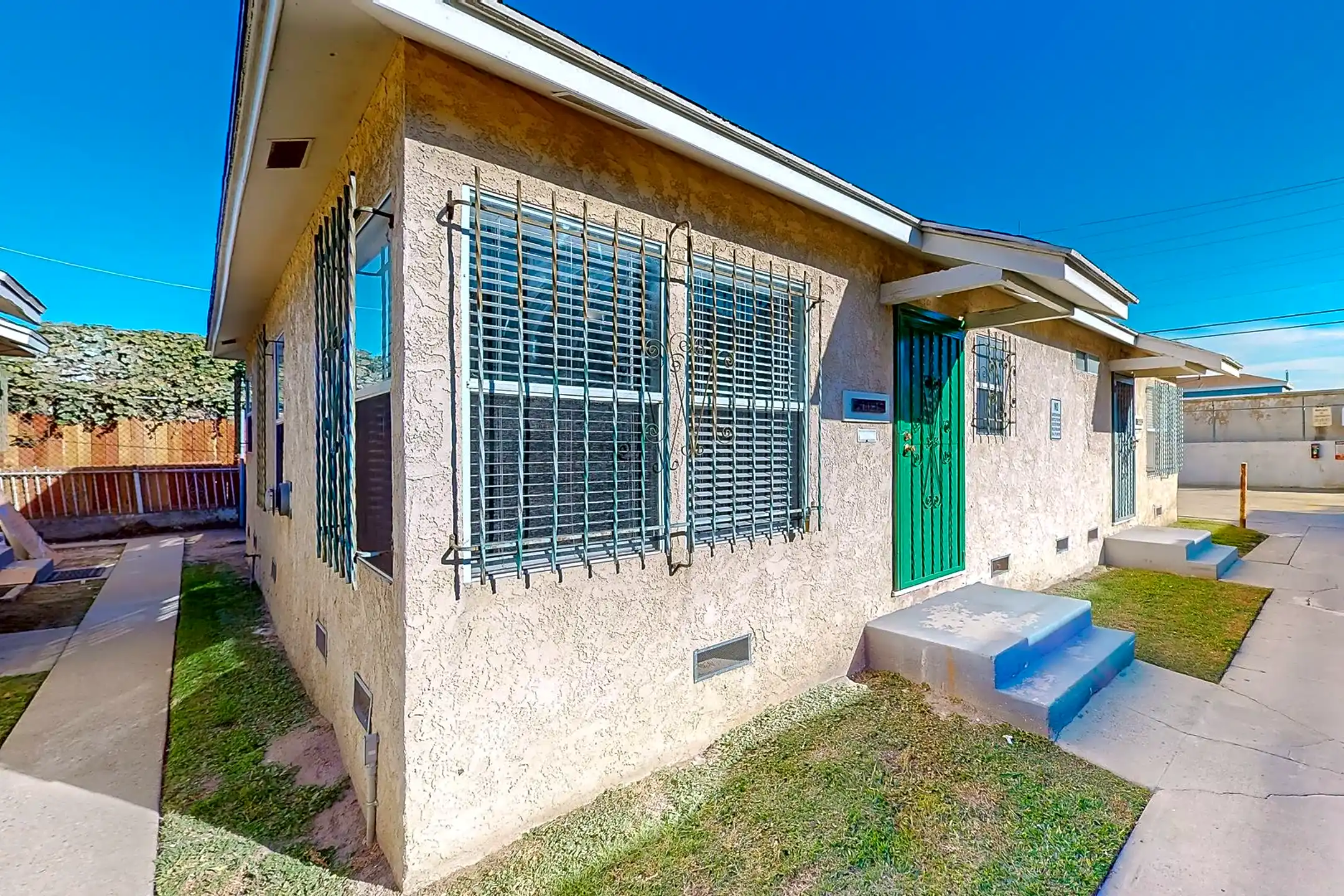 1000 N Sloan Ave 1000 N Sloan Ave unit 1004A Compton, CA Houses