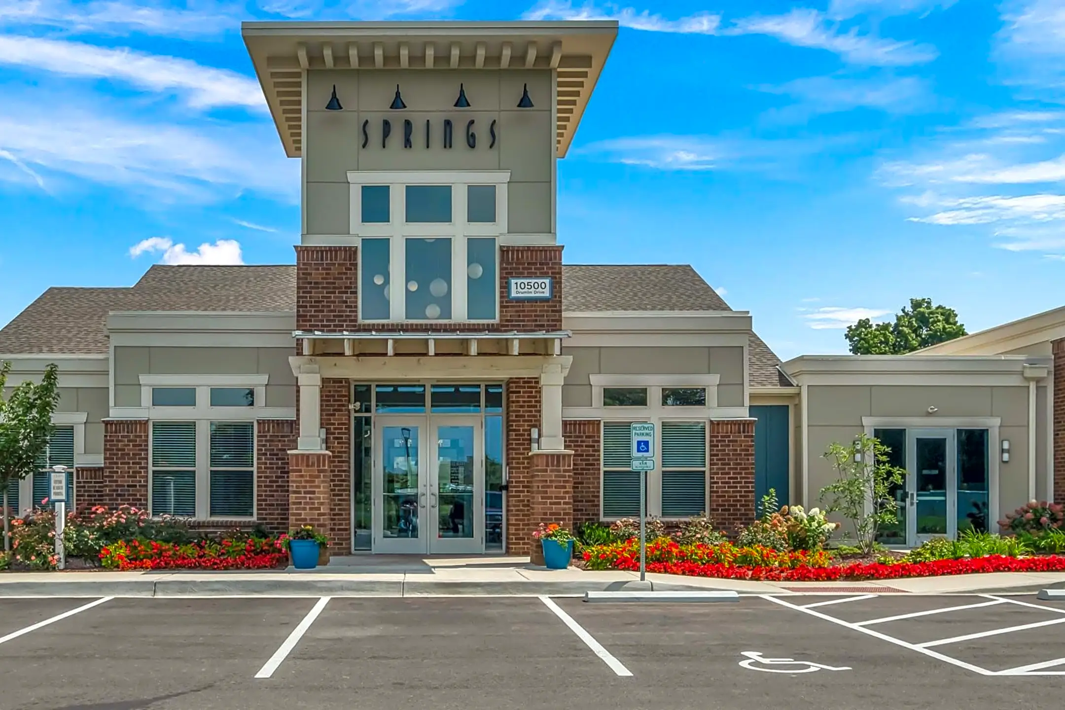 Springs at LaGrange Apartments Louisville, KY 40223