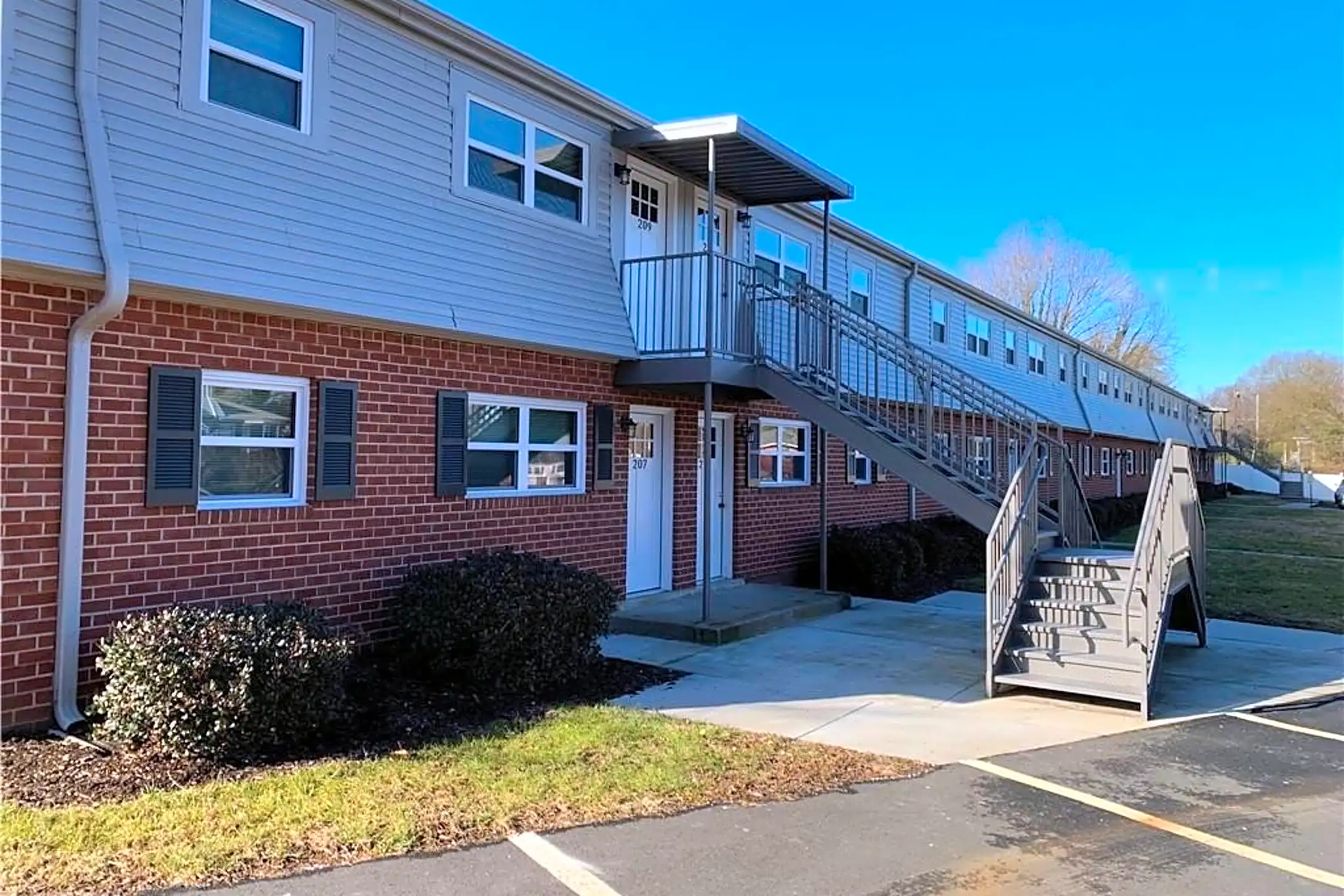 221 Mayberry Ave Mount Airy, NC Houses for Rent Rent.