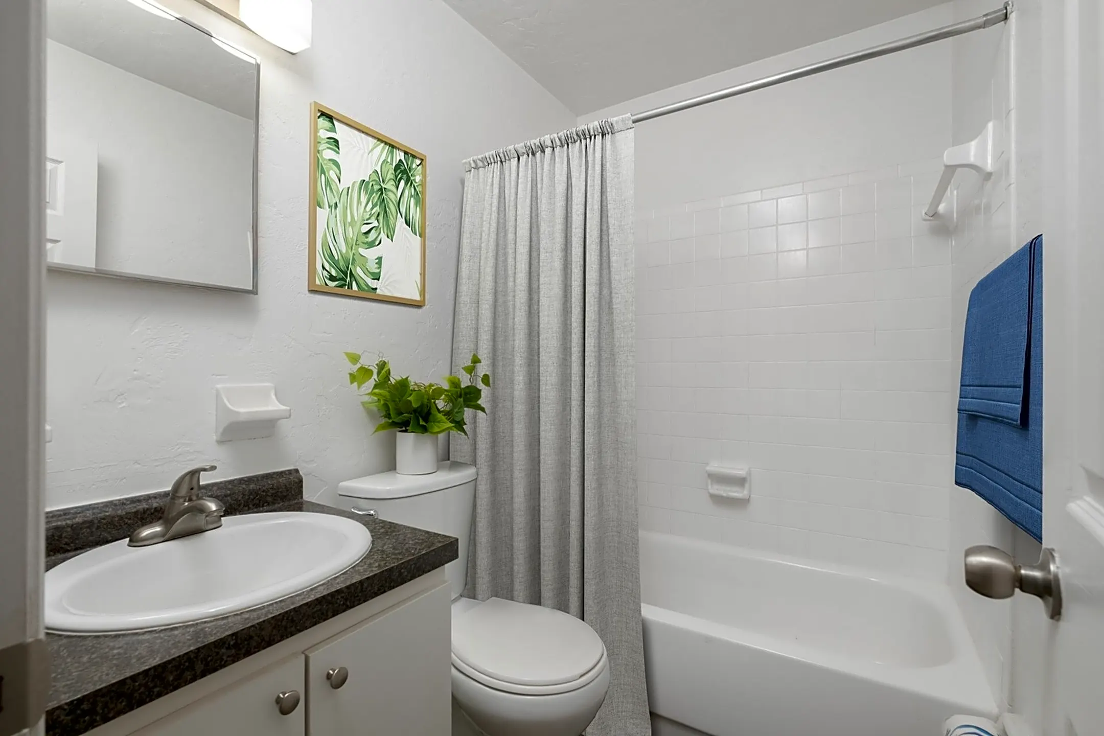 Village West Apartments Gainesville, FL 32609