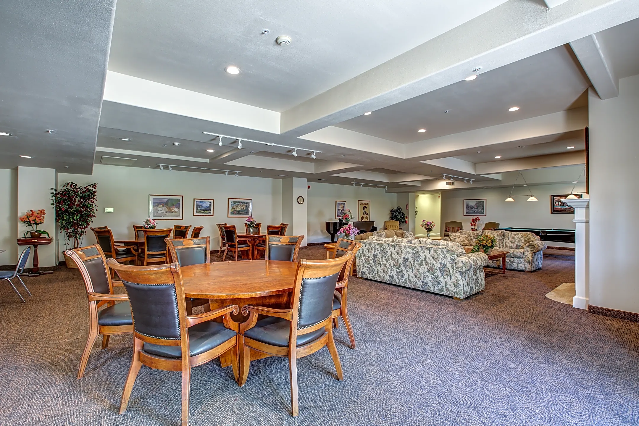 Orange Park Heights Senior Living - Orange, CA 92869