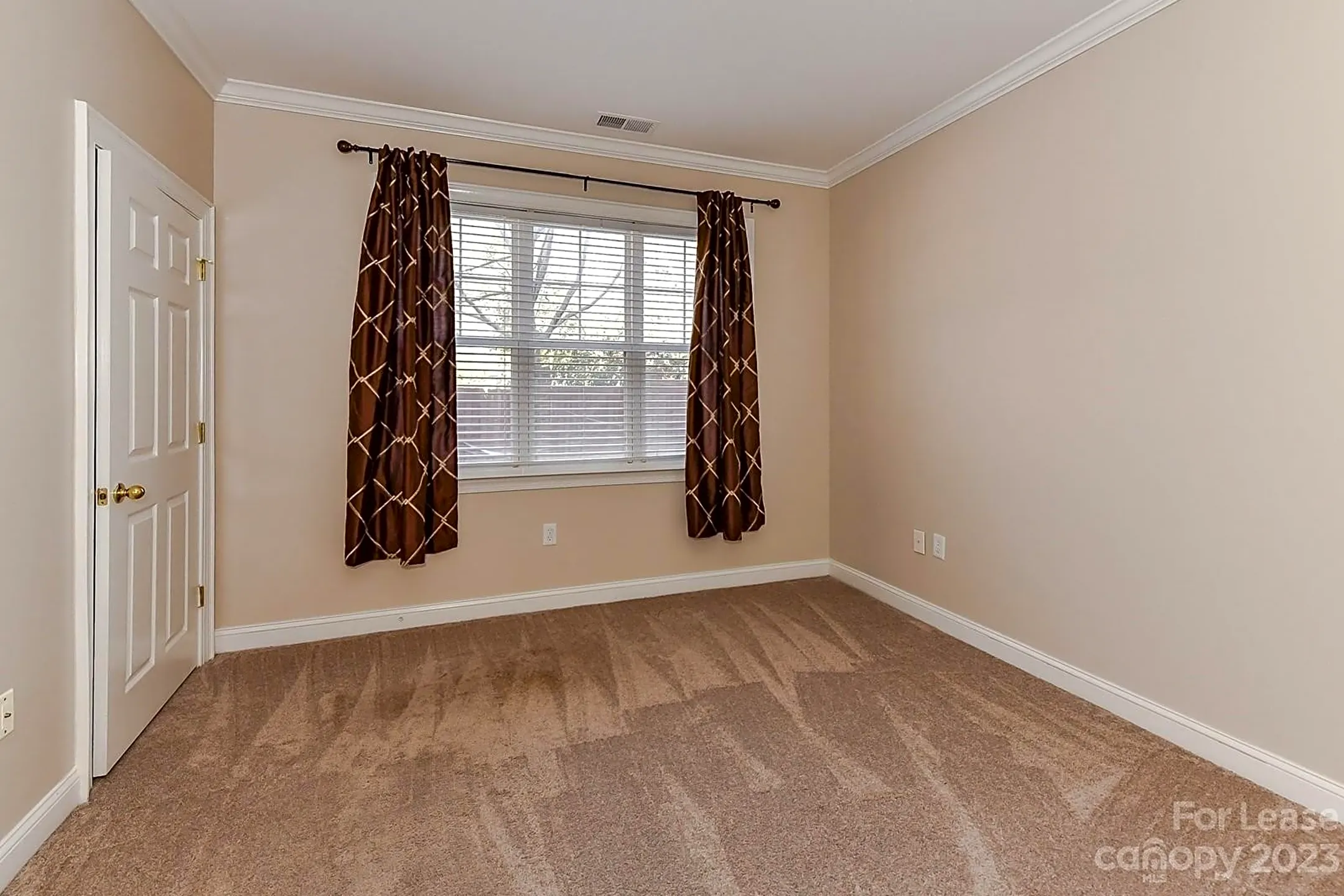 Bedroom - 5609 Fairview Rd #1 - Charlotte, NC