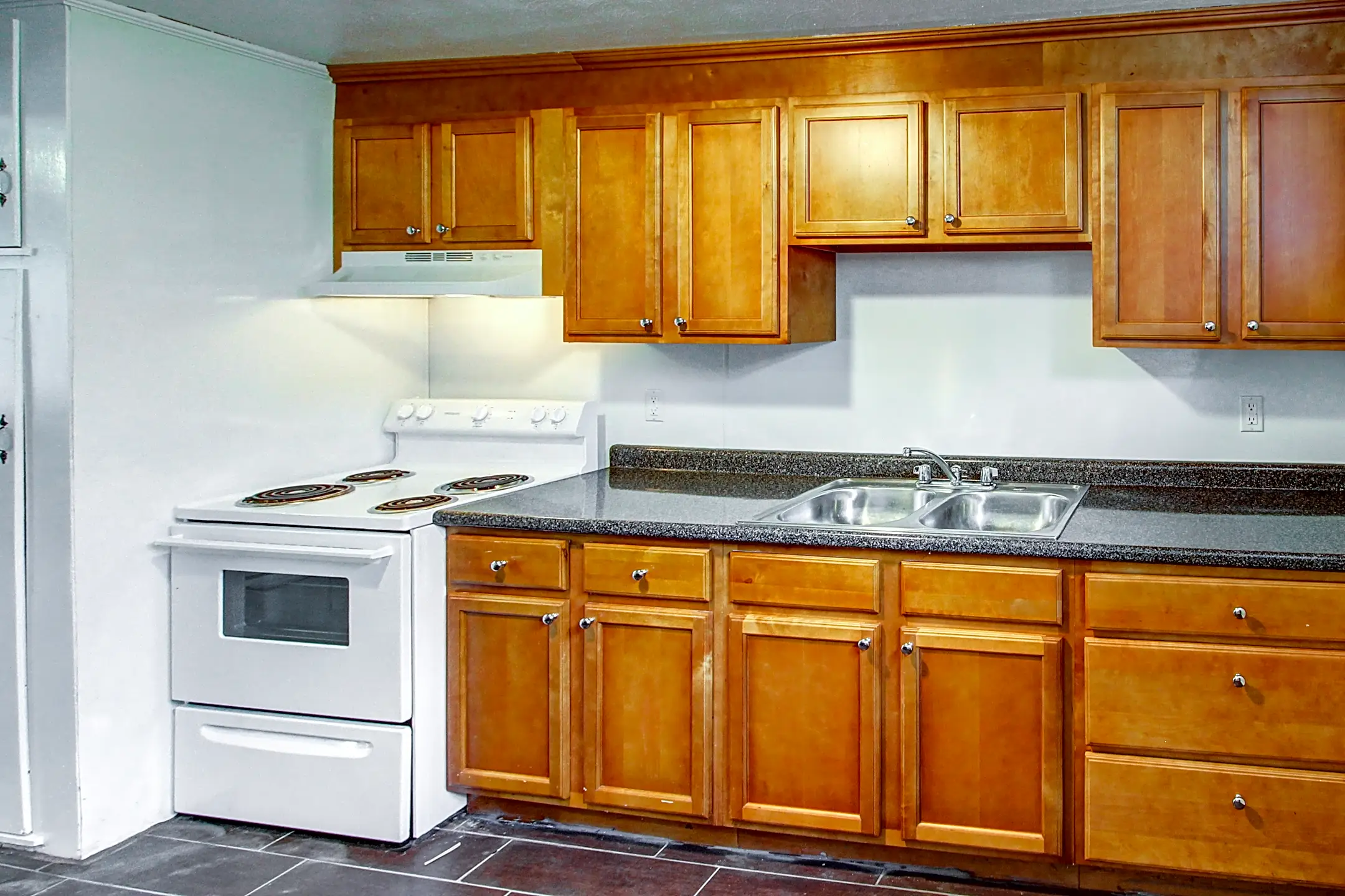 Maplewood Apartments Storrs, CT 06268