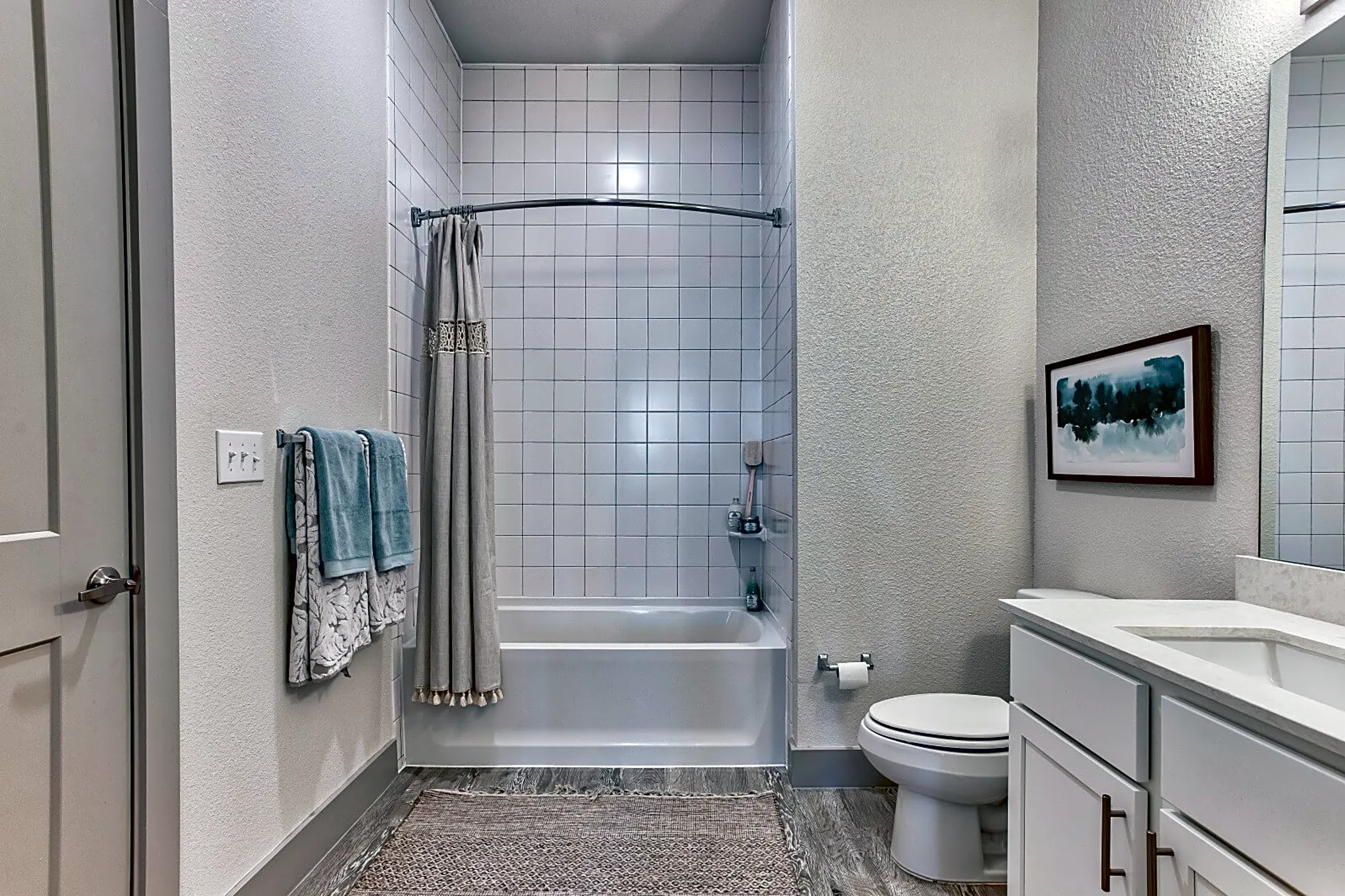 Bathroom - 120 Ninth Street - San Antonio, TX