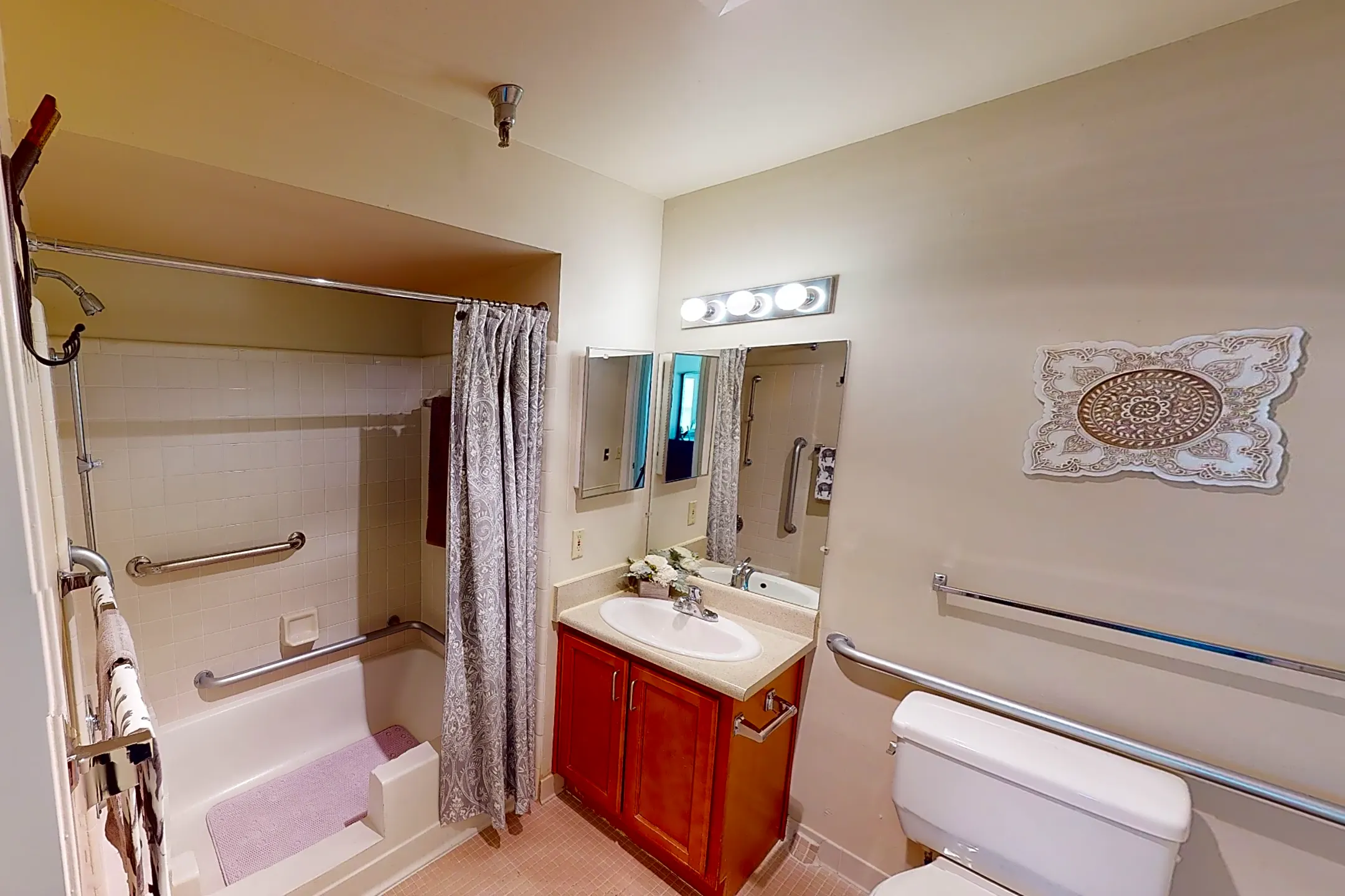 Baldwin House Senior Living Grand Rapids Pontiac, MI 48340