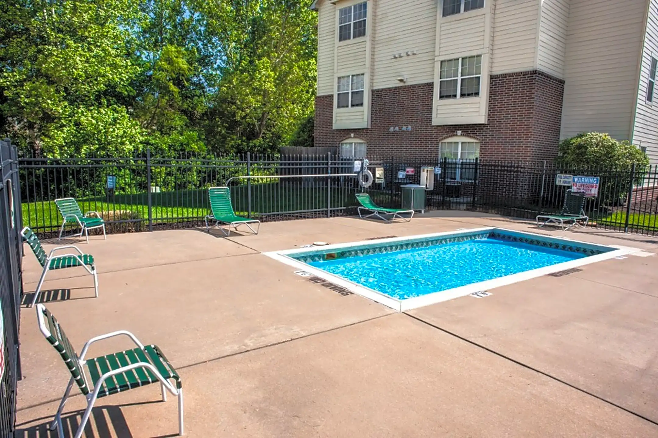 Wildoak Apartment Homes 7987 N Flintlock Rd Kansas City, MO